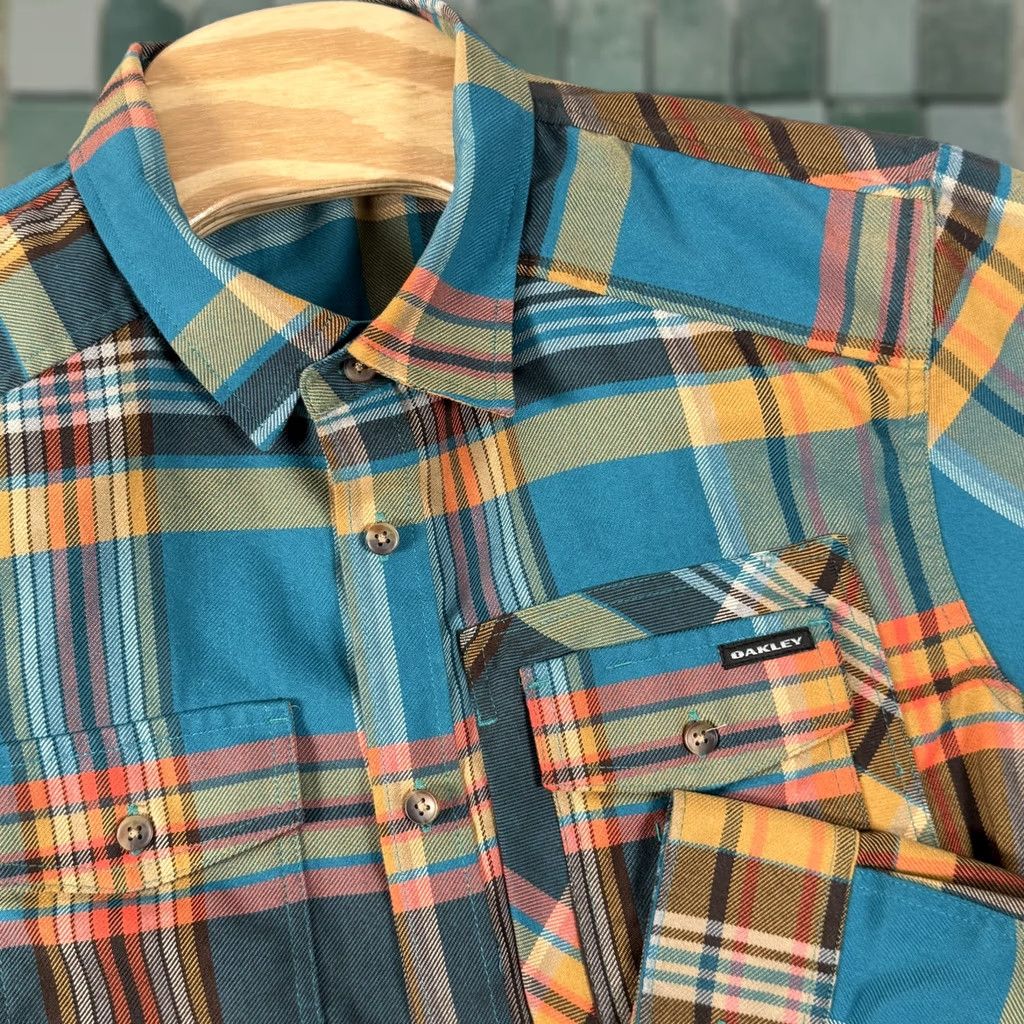 Oakley Shirt Mens Medium Blue Yellow Plaid Long Sleeve Button Front Outdoor Classic Usa, Men's