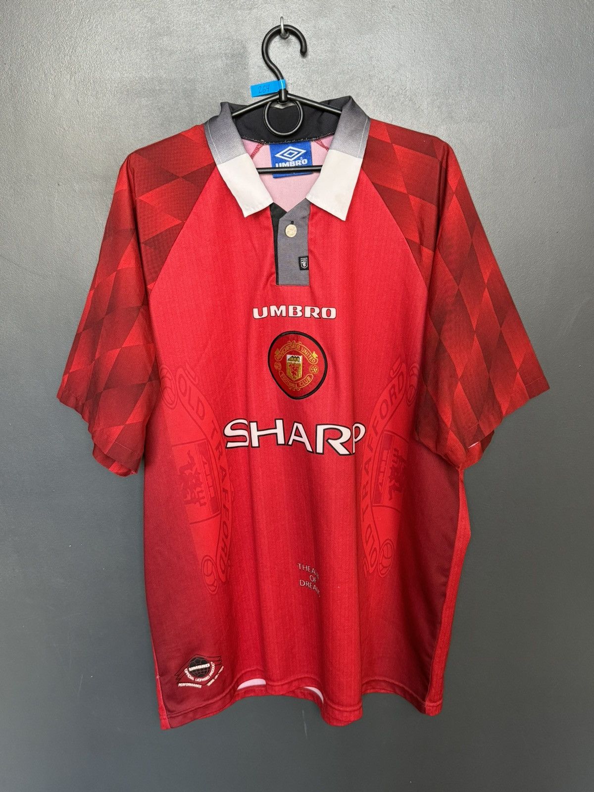 Umbro Vintage Manchester United 96/98 Home Football Jersey T-Shirt Size US XL / EU 56 / 4 - 1 Thumbnail