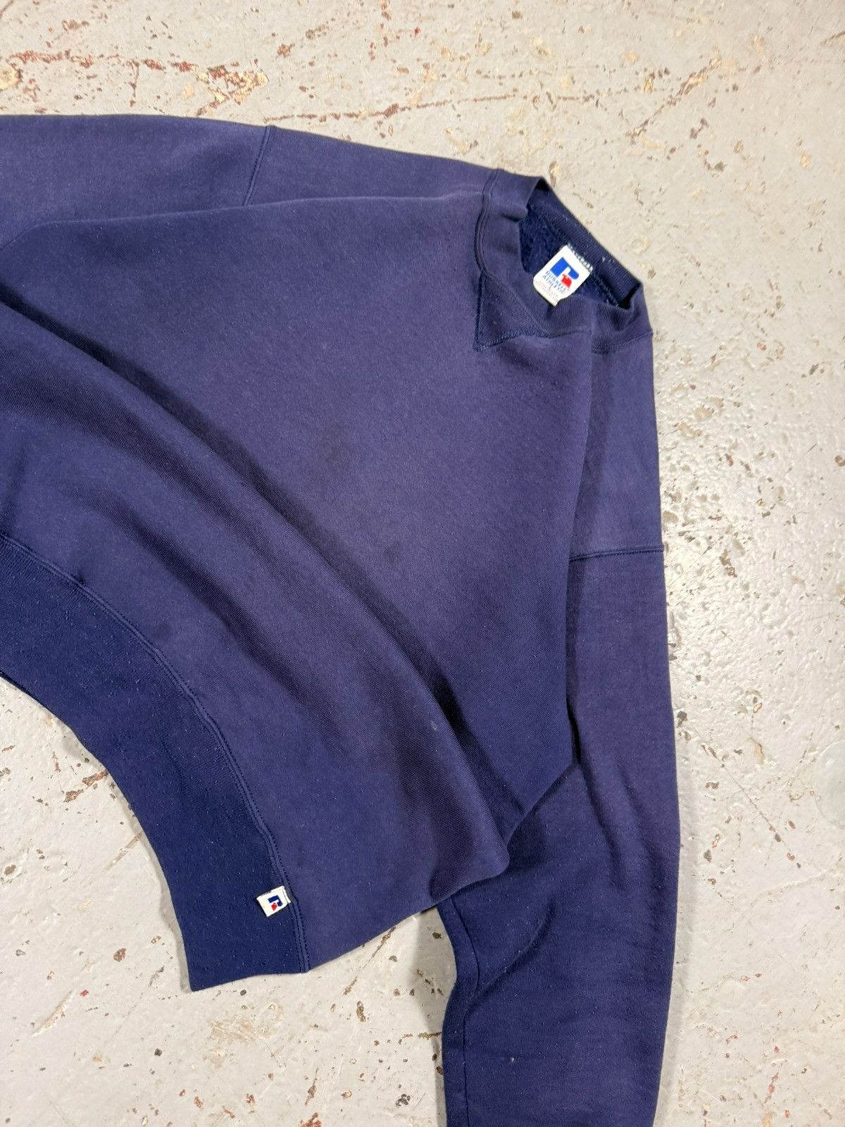 Russell Athletic Vintage Sun Faded Russell Athletics Blank Crewneck Sweater Size US L / EU 52-54 / 3 - 2 Thumbnail