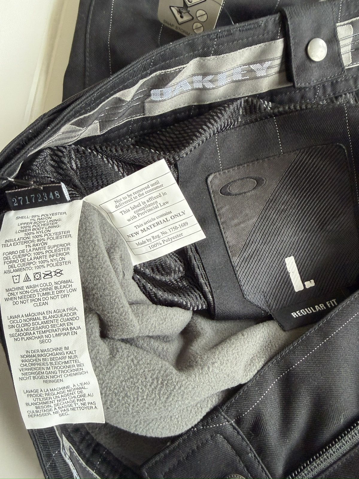 Oakley Oakley Software Black Pinstripe Ski Snowboard Pants Size LG Size US 36 / EU 52 - 13 Thumbnail