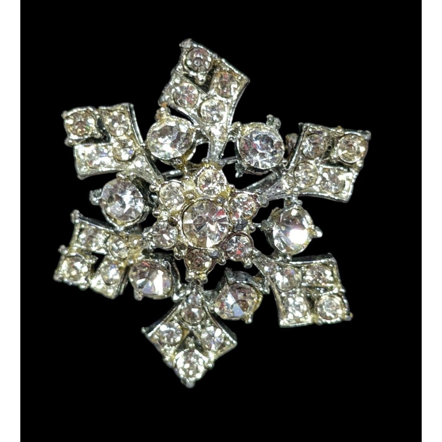 Other Vintage Glam Chunky Silver Tone Rhinestone Snowflake Brooch Size ONE SIZE - 1 Thumbnail