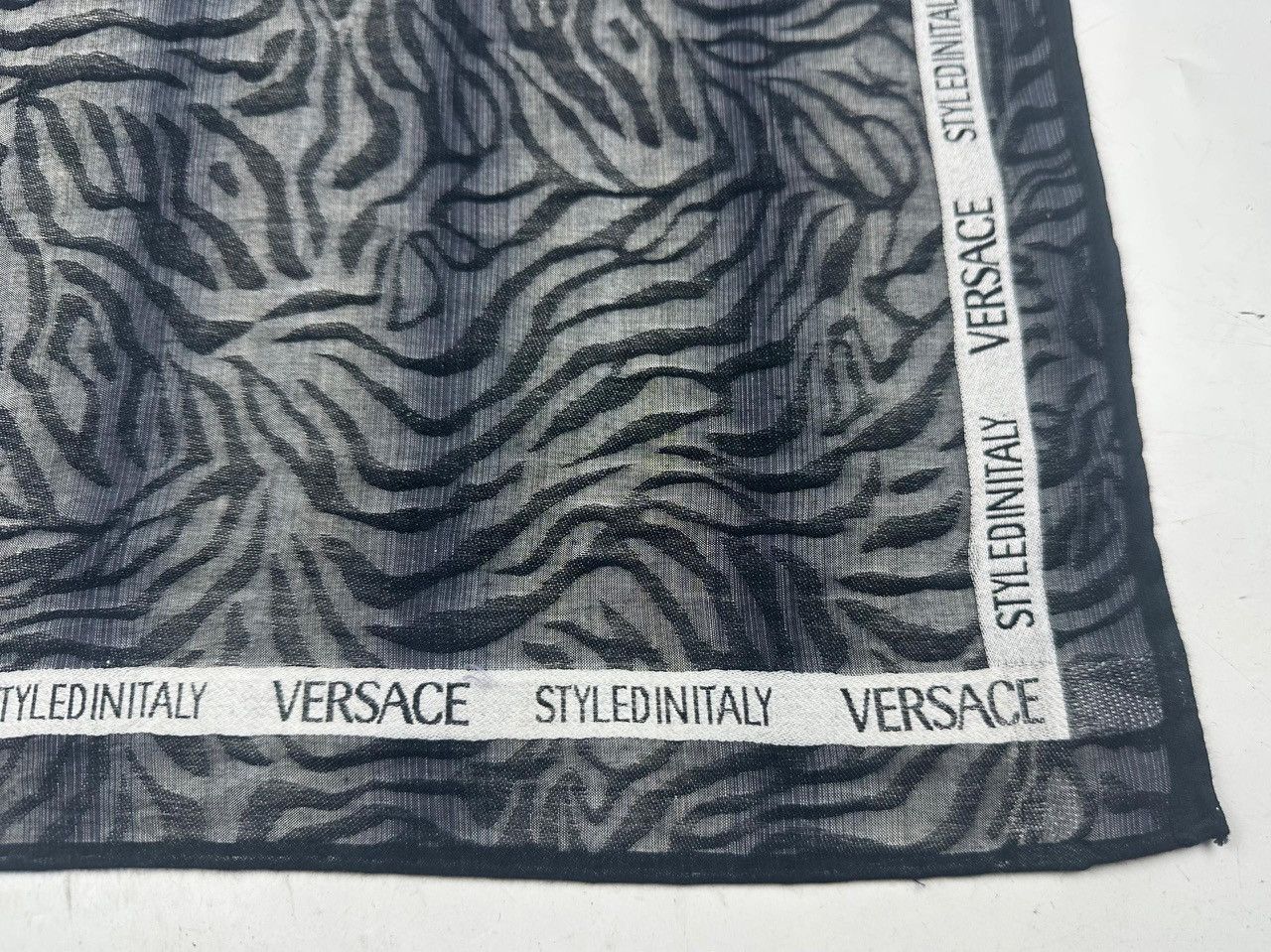 Versace versace handkerchief bandana tc44 Size ONE SIZE - 2 Thumbnail