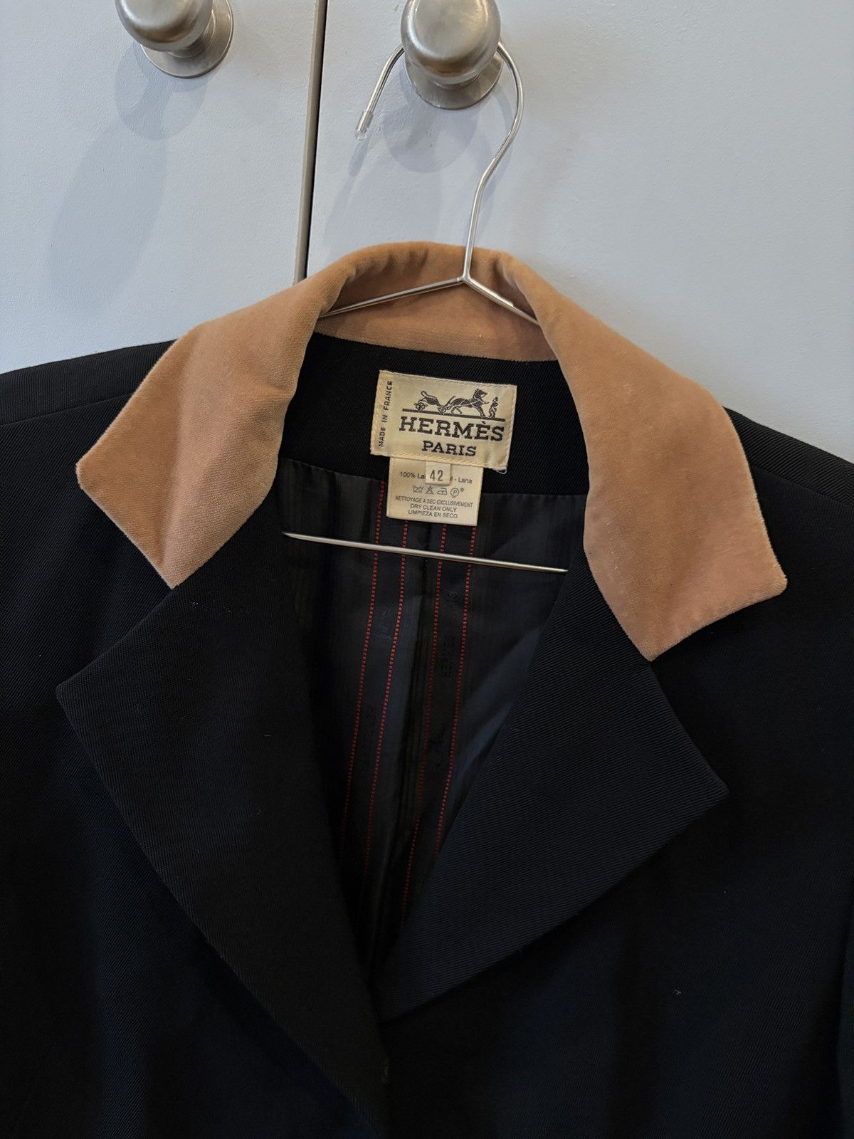 Hermes Vintage Hermès Wool Blazer Velvet Collar Size 42 Size M / US 6-8 / IT 42-44 - 2 Thumbnail