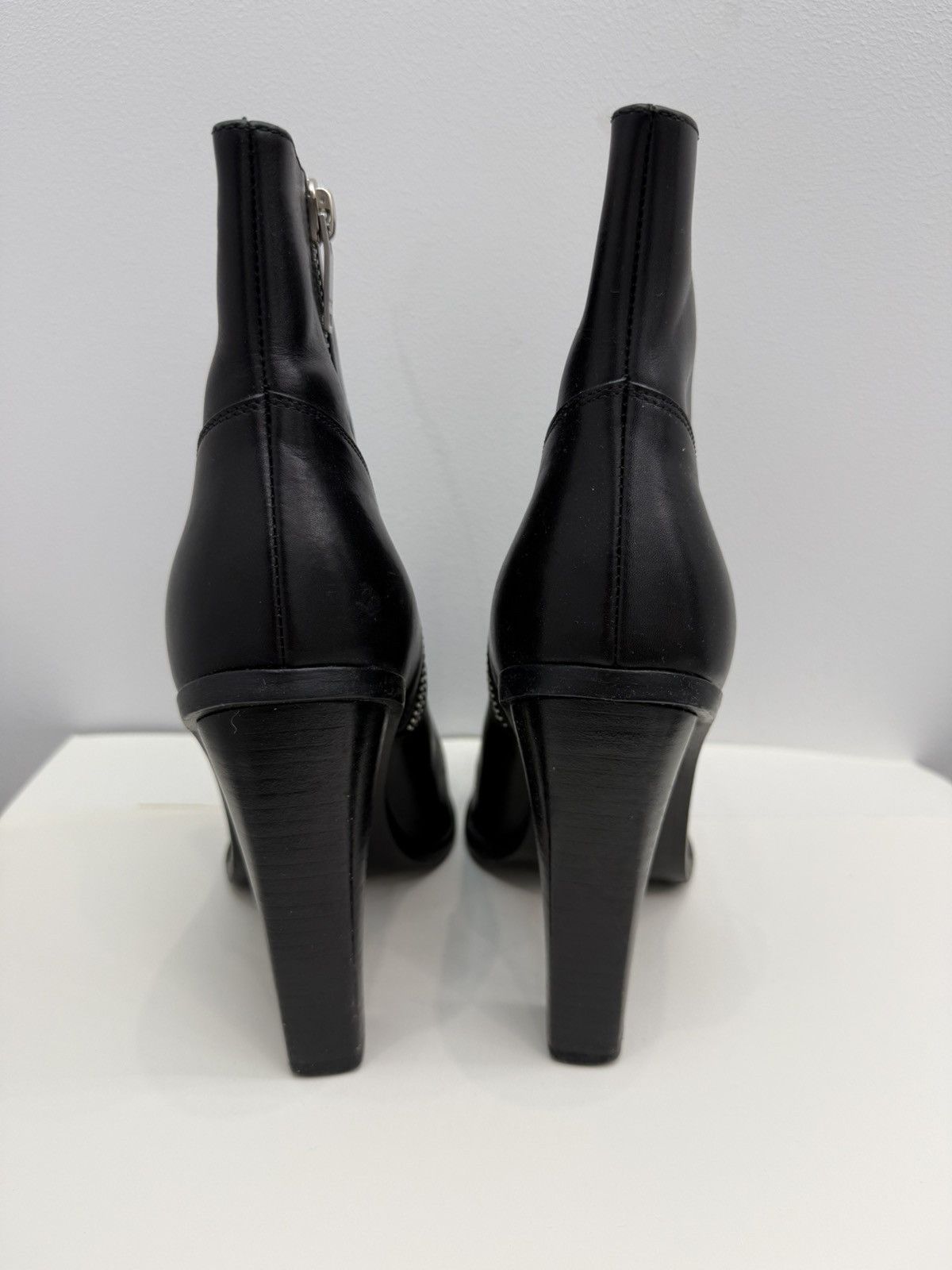 Saint Laurent Paris Saint Laurent Paris Leather Jodie Ankle Boots Size US 9 / IT 39 - 4 Thumbnail