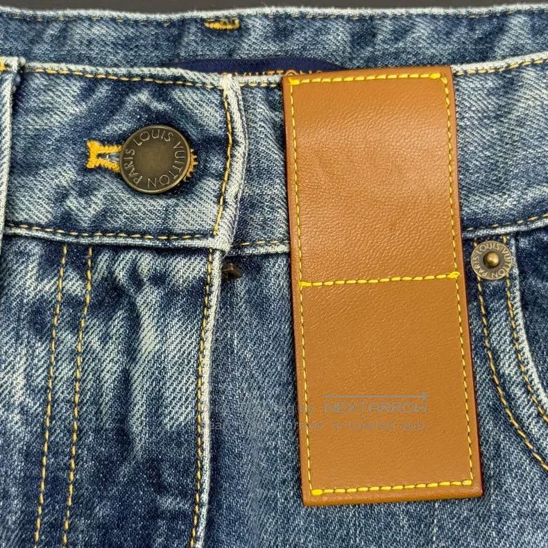 Louis Vuitton Louis Vuitton Washed blue presbyopic leather label jeans Size US 36 / EU 52 - 8 Thumbnail