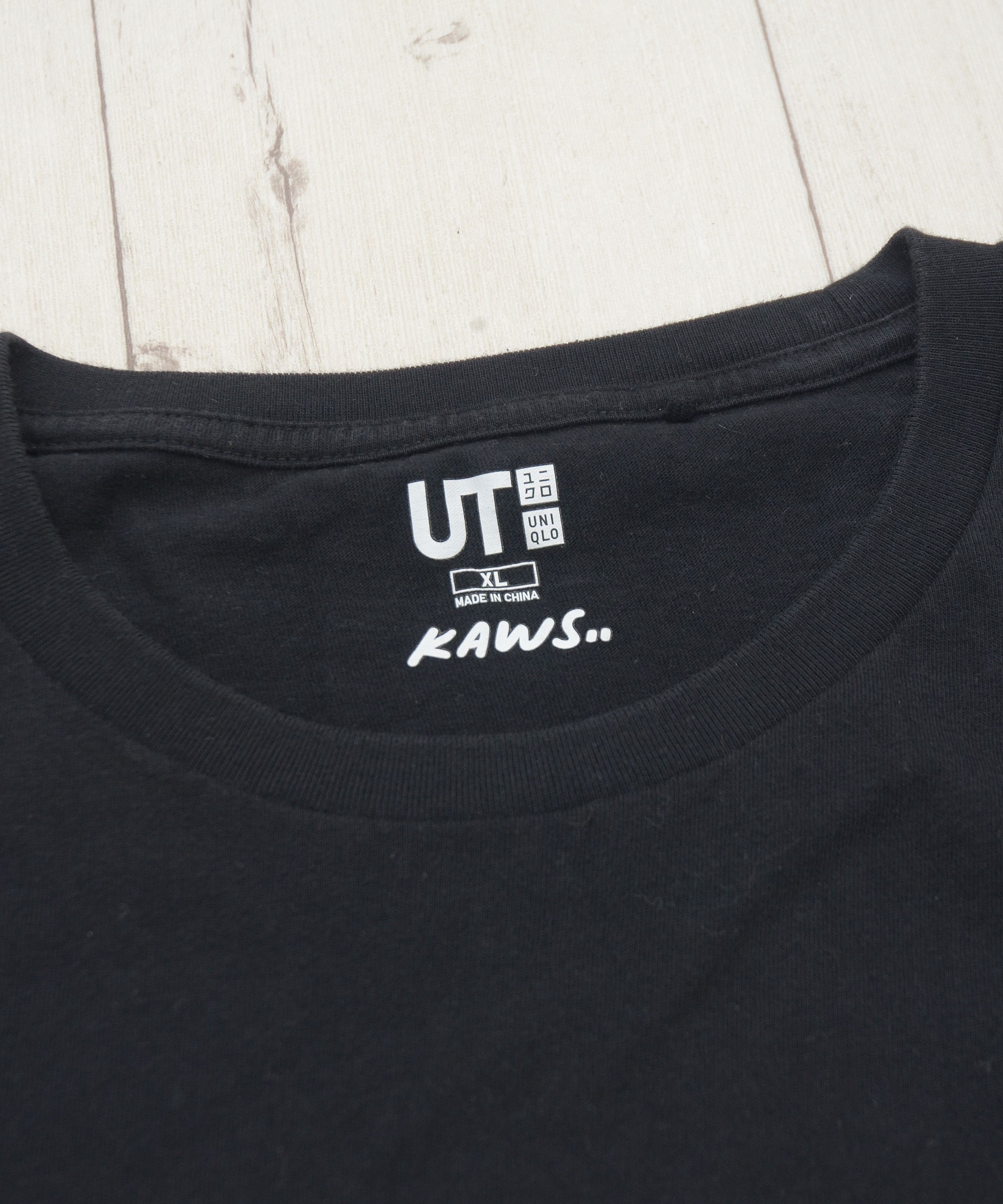 Kaws × Uniqlo Kaws x Uniqlo UT Graffiti Tank Black T-Shirt L size Size US XL / EU 56 / 4 - 7 Thumbnail