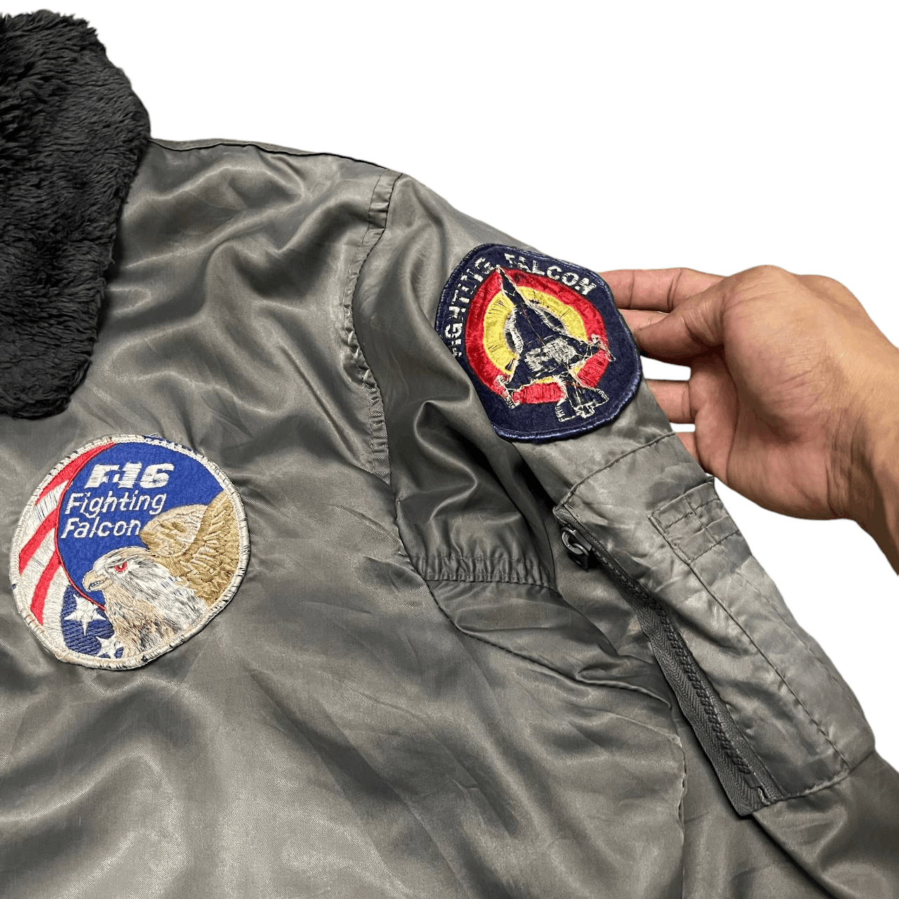 Vintage Vintage Fighting Falcon F16 Flying Military Bomber Jacket Size US M / EU 48-50 / 2 - 6 Thumbnail