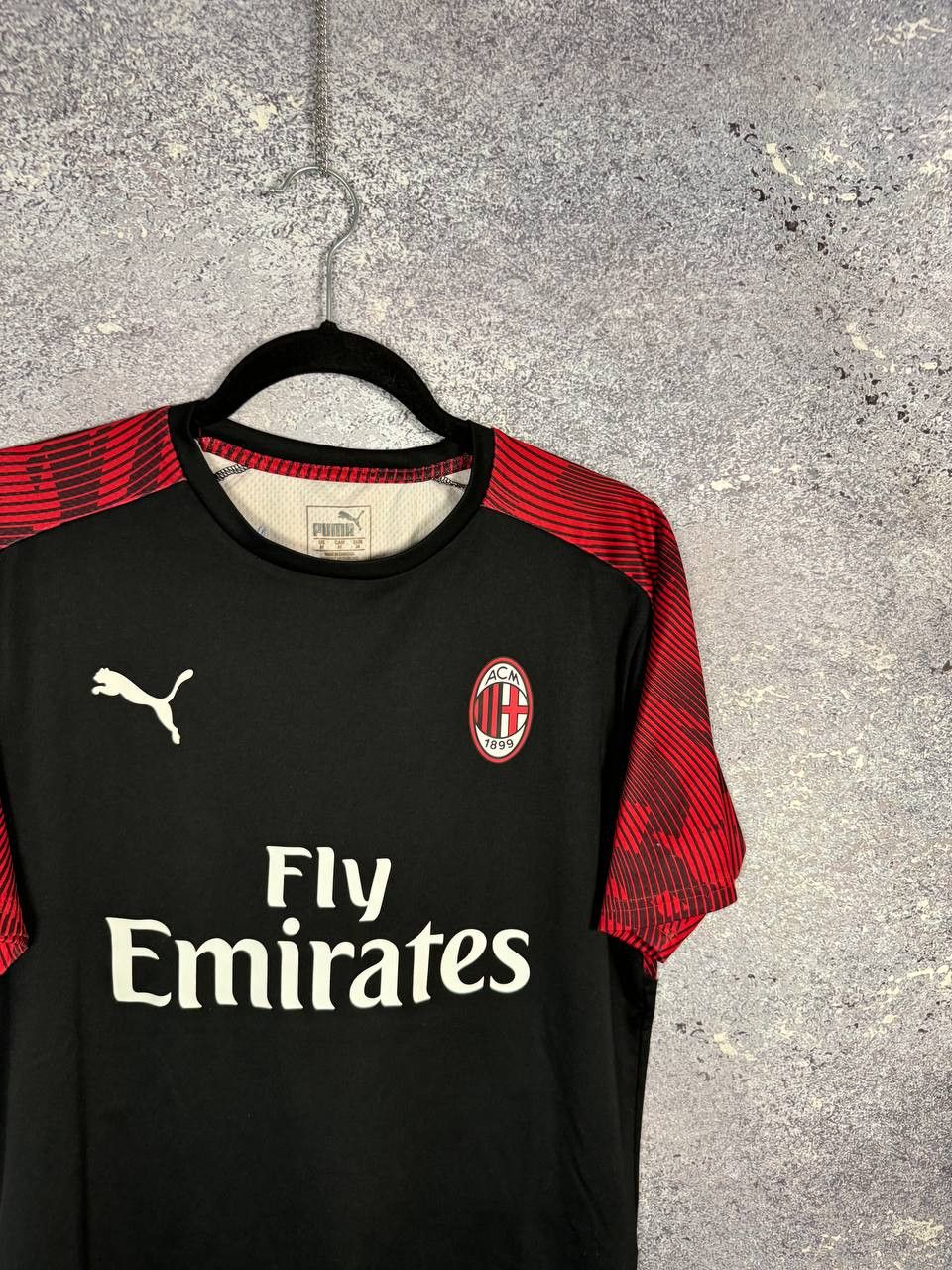 Puma × Vintage Vintage AC Milan 2018/19 Puma Limited Soccer Jersey Size US S / EU 44-46 / 1 - 4 Thumbnail