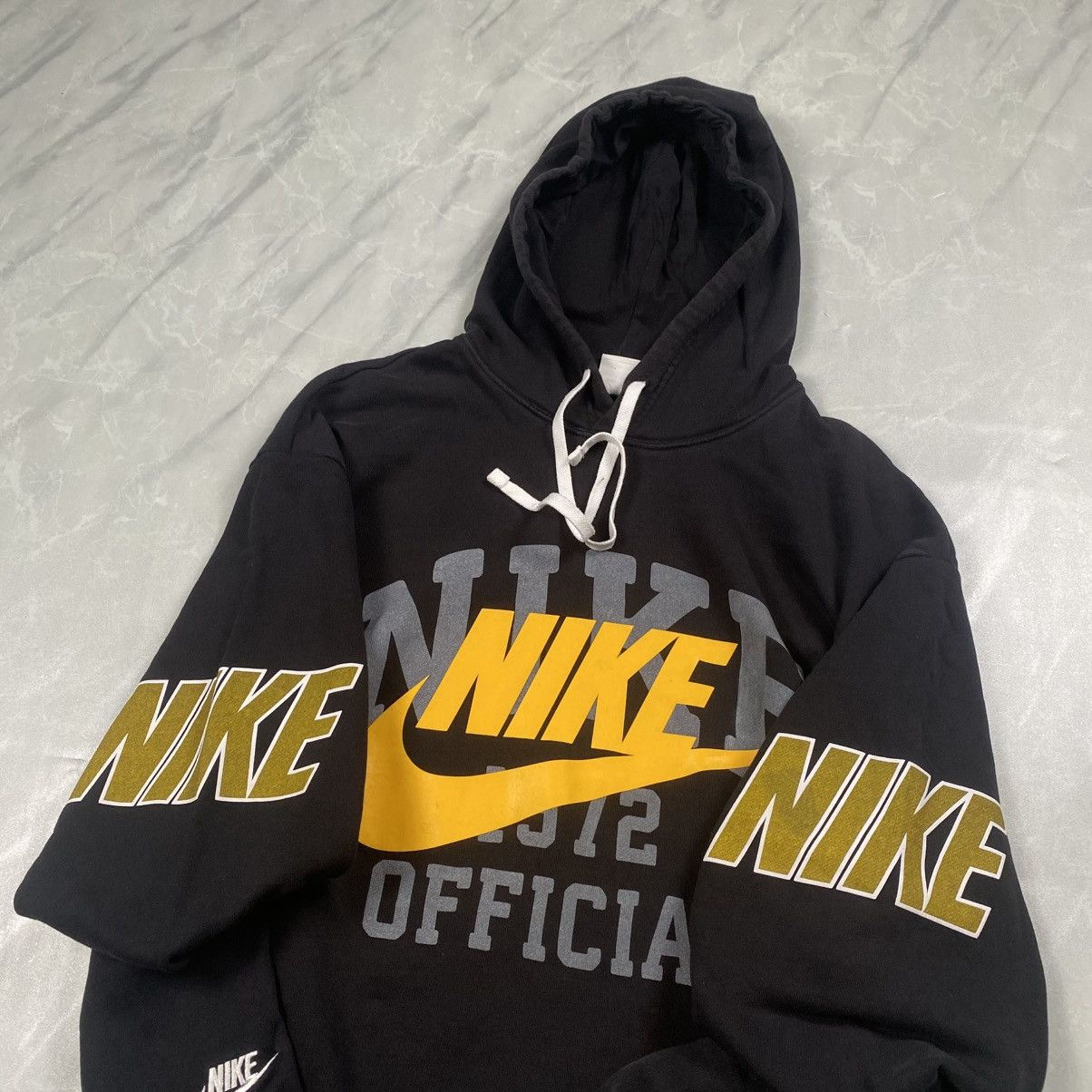 Nike Rare Nike Multi Swoosh Boxy Pullover Size US XL / EU 56 / 4 - 5 Thumbnail