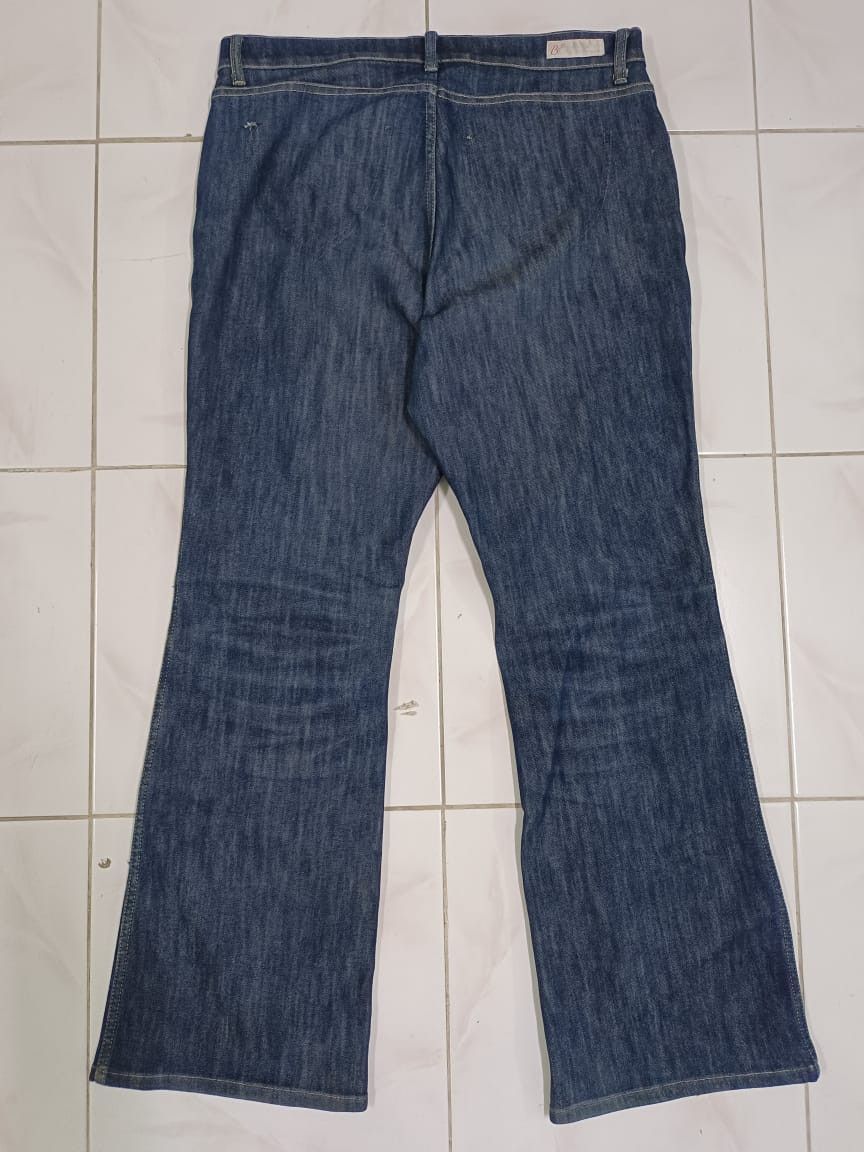 If Six Was Nine × Japanese Brand × Le Grande Bleu (L.G.B.) B3 B-Three Flare Customs Distressed Jeans Size 34" / US 12 / IT 48 - 2 Thumbnail