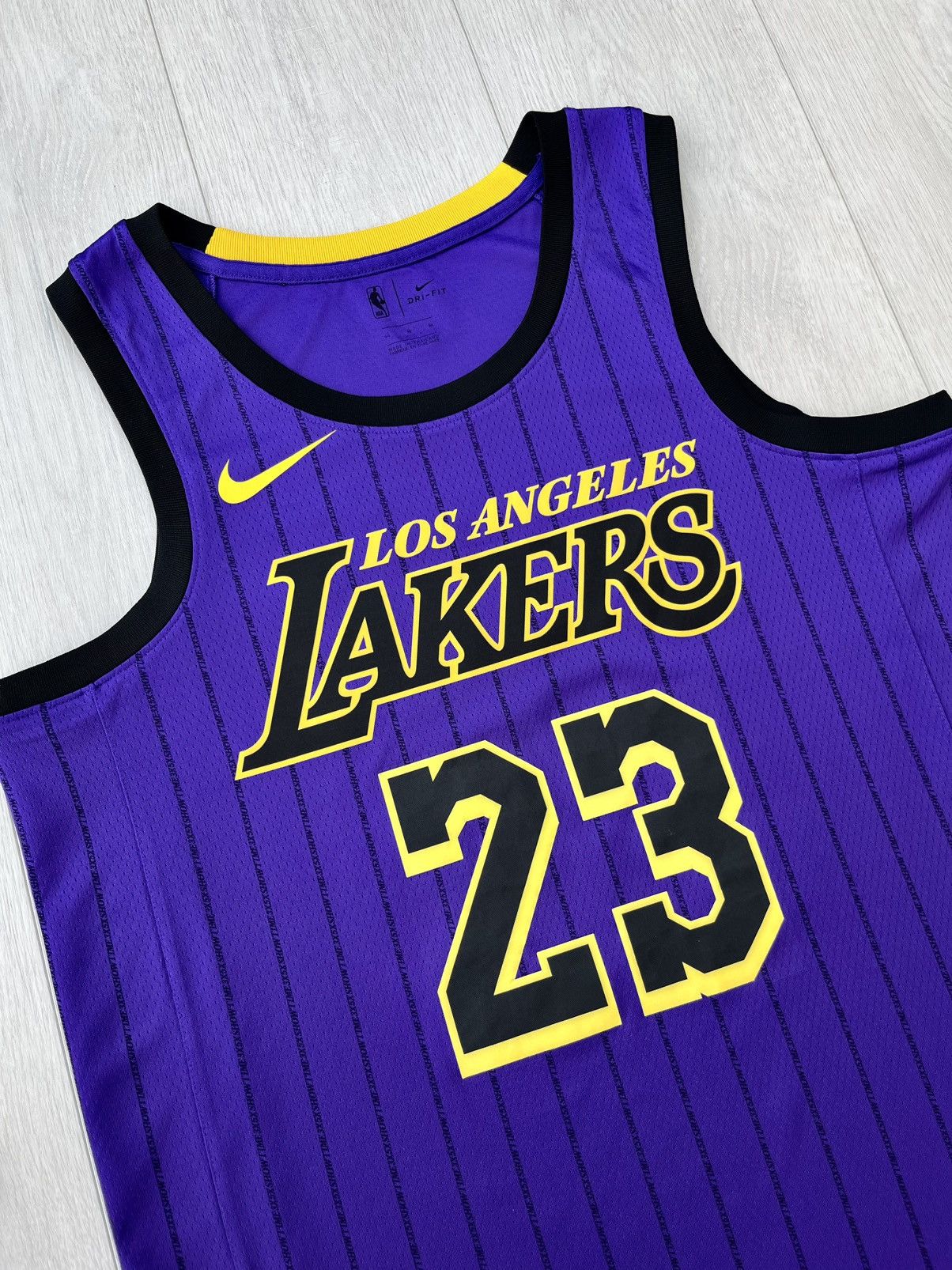 NBA Lakers LeBron James #23 NBA City Edition Basketball Jersey Size US M / EU 48-50 / 2 - 3 Thumbnail