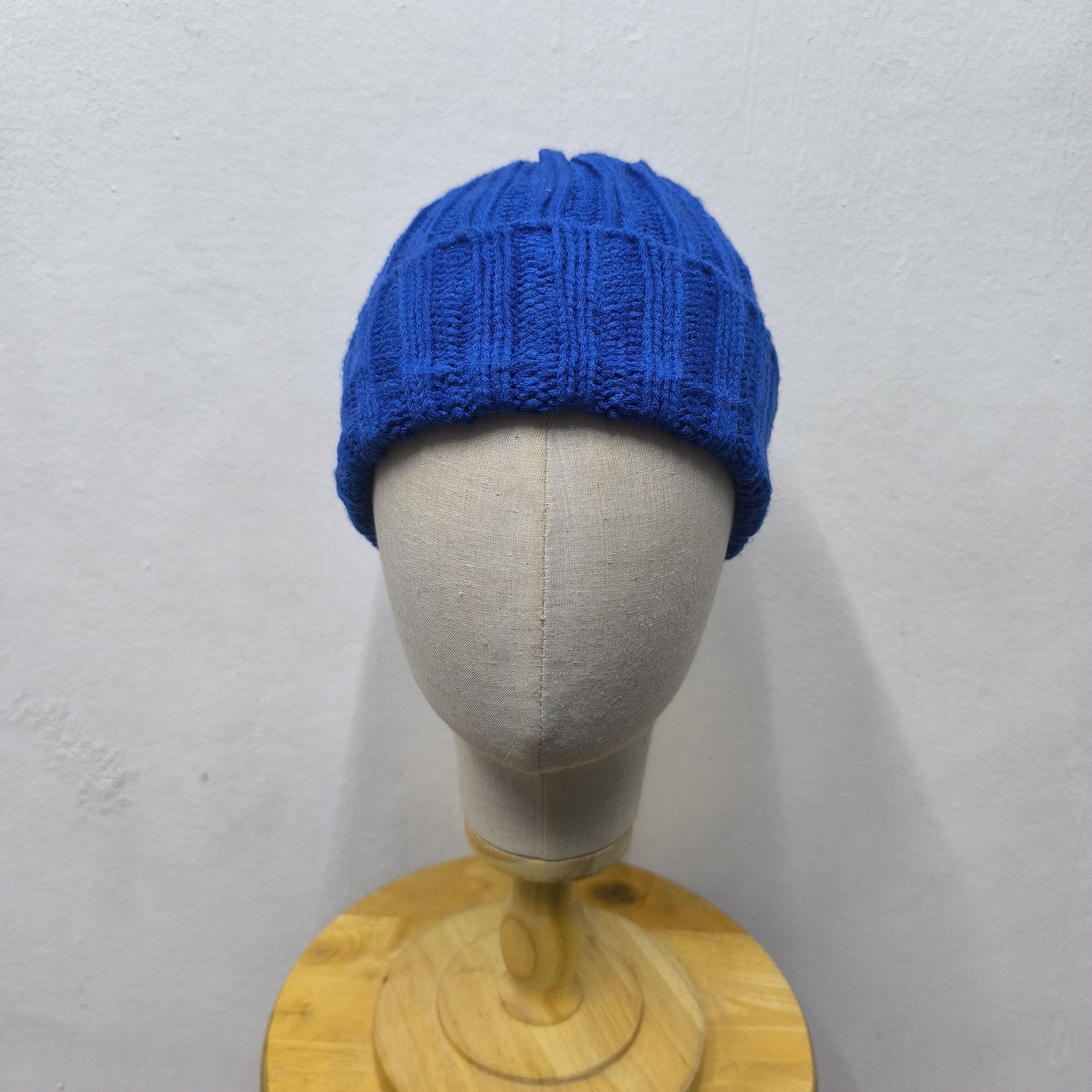 Japanese Brand 💥 Gu japan plain short beanie hat Size ONE SIZE - 2 Thumbnail