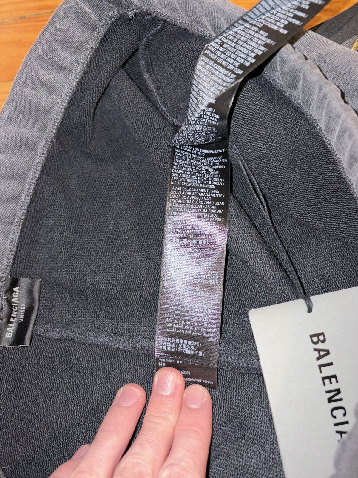 Balenciaga Balenciaga Tacky Gold Sweatpants Size US 32 / EU 48 - 12 Thumbnail