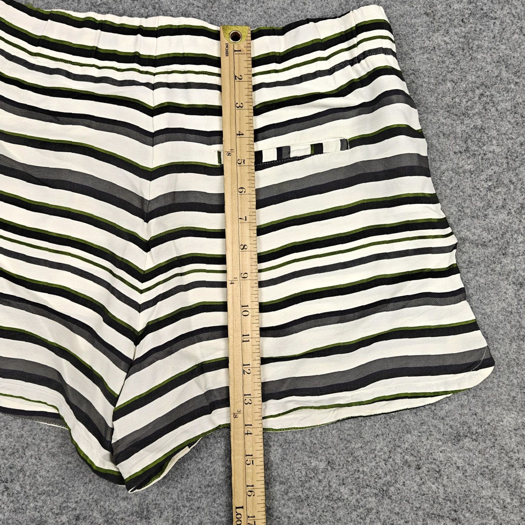 AYR Ayr Shorts Womens Small White Stripe Viscose Silk Drawstring Elastic Waist Size 28" / US 6 / IT 42 - 6 Thumbnail