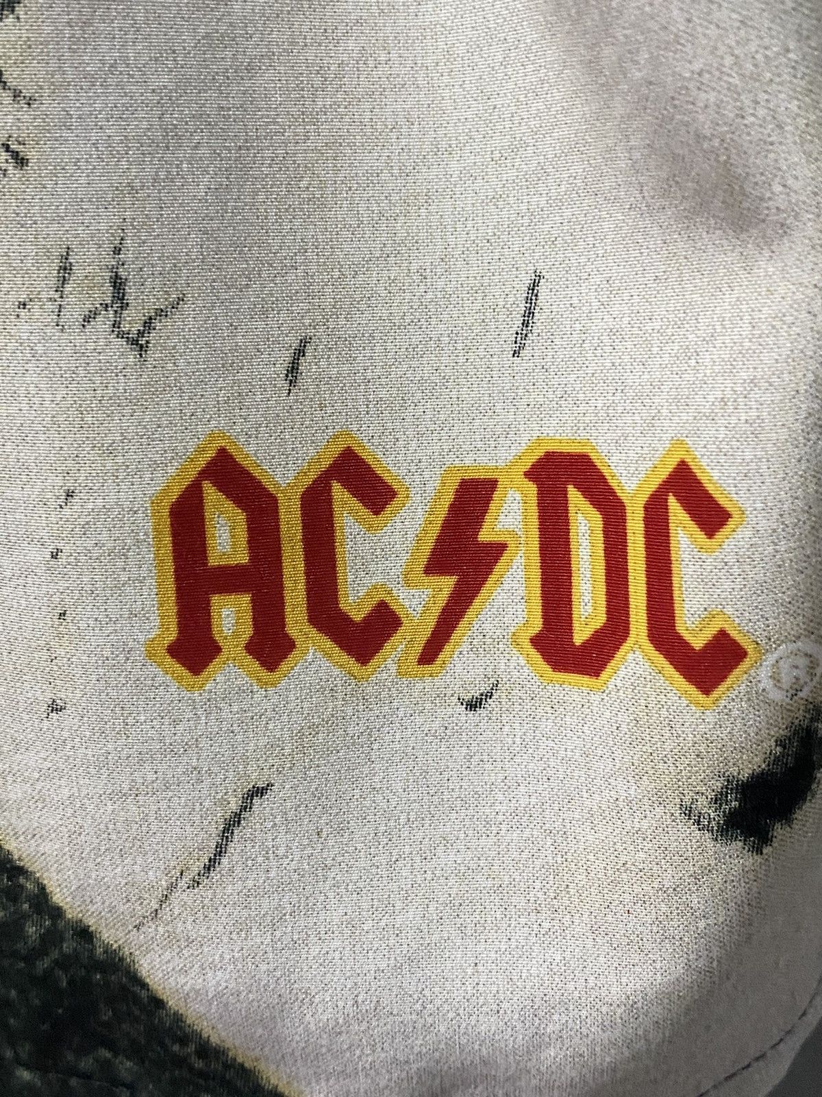 AC/DC VINTAGE AC/DC ANGUS YOUNG AOP BUTTON DOWN SHIRT Size US XL / EU 56 / 4 - 5 Thumbnail
