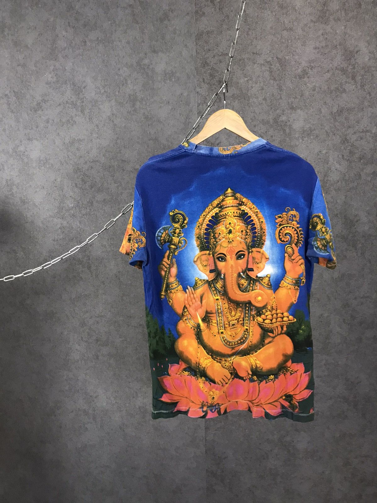 Other Thailand art other religion vintage tee Size US M / EU 48-50 / 2 - 6 Thumbnail
