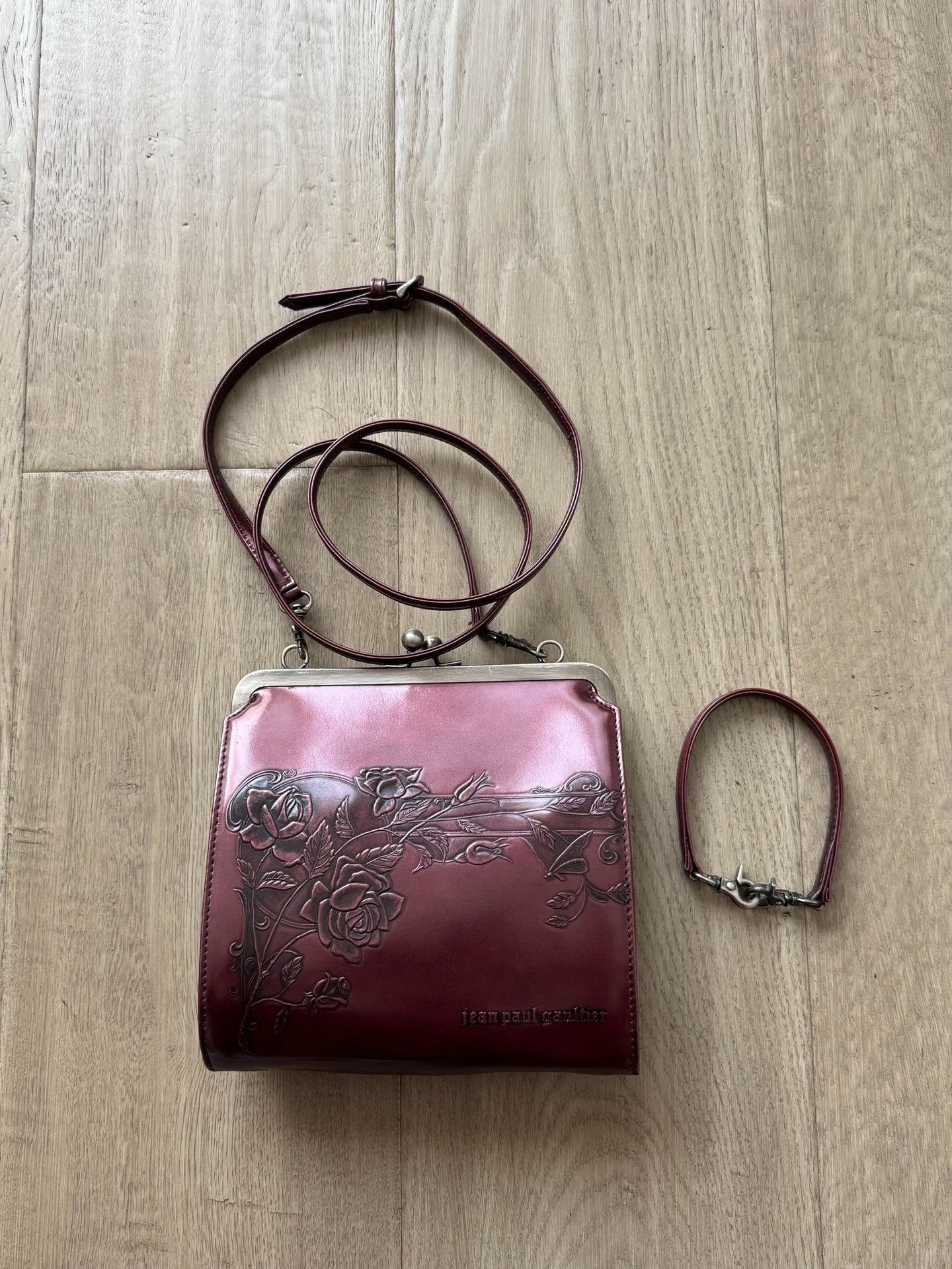 Jean Paul Gaultier Jean Paul Gaultier Wine Red Rose Clasp Bag Size ONE SIZE - 1 Thumbnail