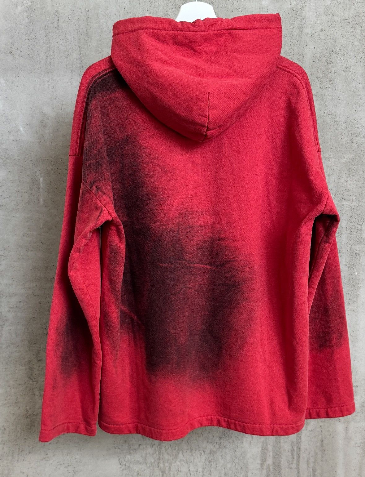 Acne Studios Acne Studios Spray - Paint Red Rubber Hoodie AW20 Size US L / EU 52-54 / 3 - 4 Thumbnail
