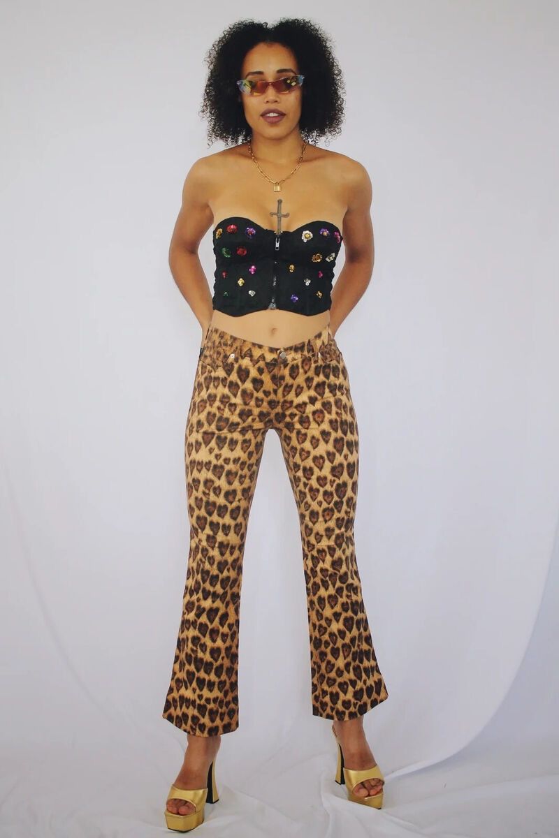 Moschino × Vintage Vintage Moschino Jeans Leopard Heart Print Jeans (0313) Size 24" / US 00 / IT 34 - 1 Thumbnail