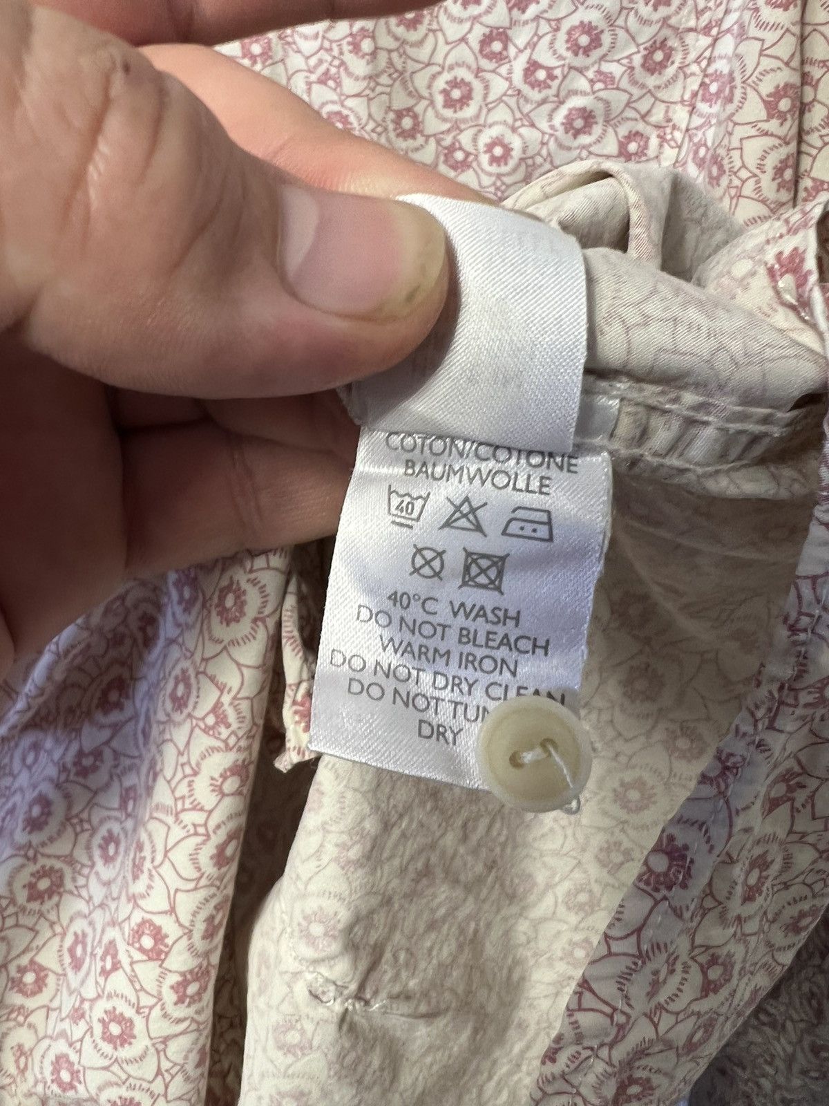 Paul Smith Paul Smith Flowers All Over Printed Button Up Shirt Size US XL / EU 56 / 4 - 12 Thumbnail