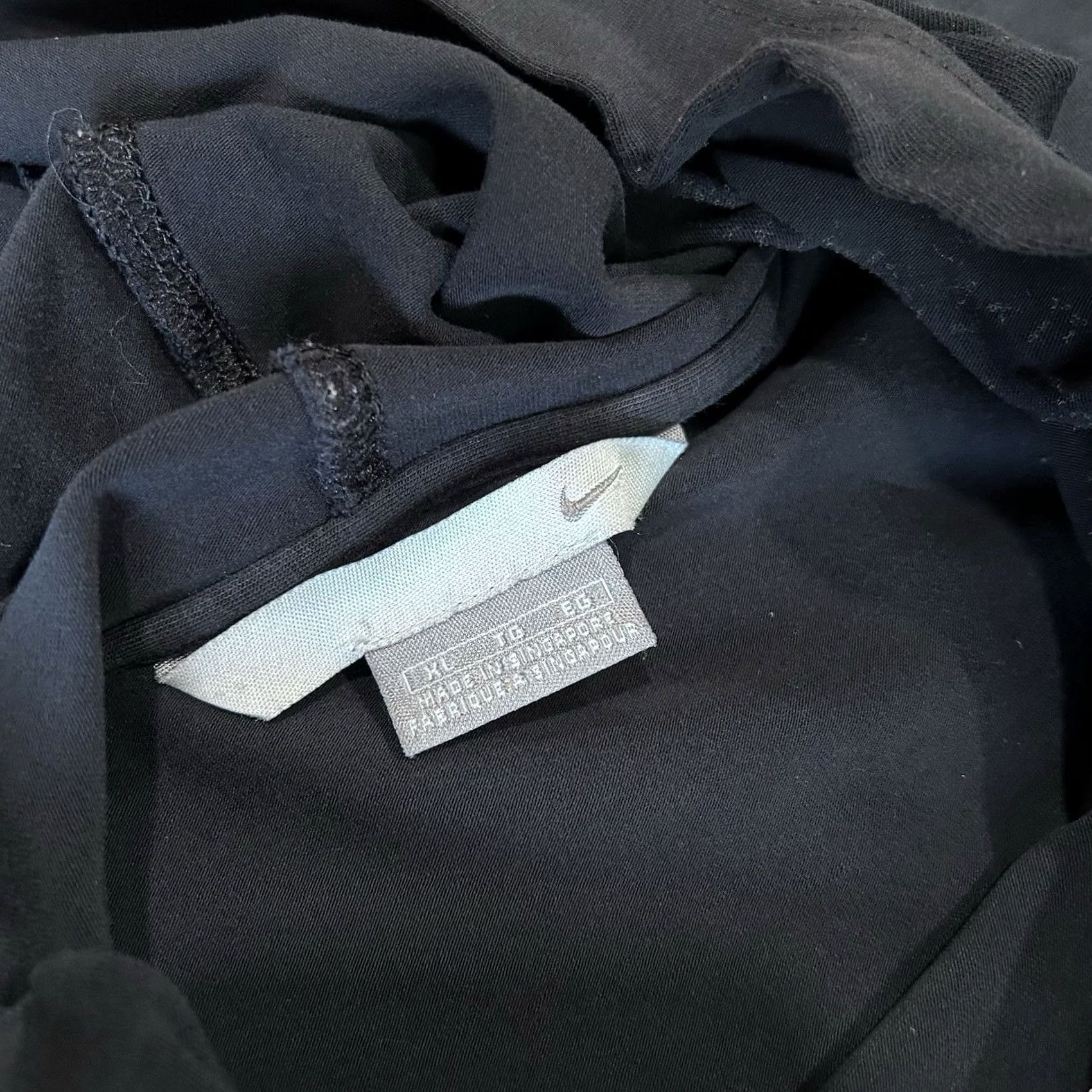 Nike VINTAGE Nike Essentials Center Swoosh Hooded Pullover Men XL Black Long Sleeve Pullover Comfort Embroidered Logo 90s Vtg Y2K Gym & Training Mens Size US XL / EU 56 / 4 - 4 Thumbnail