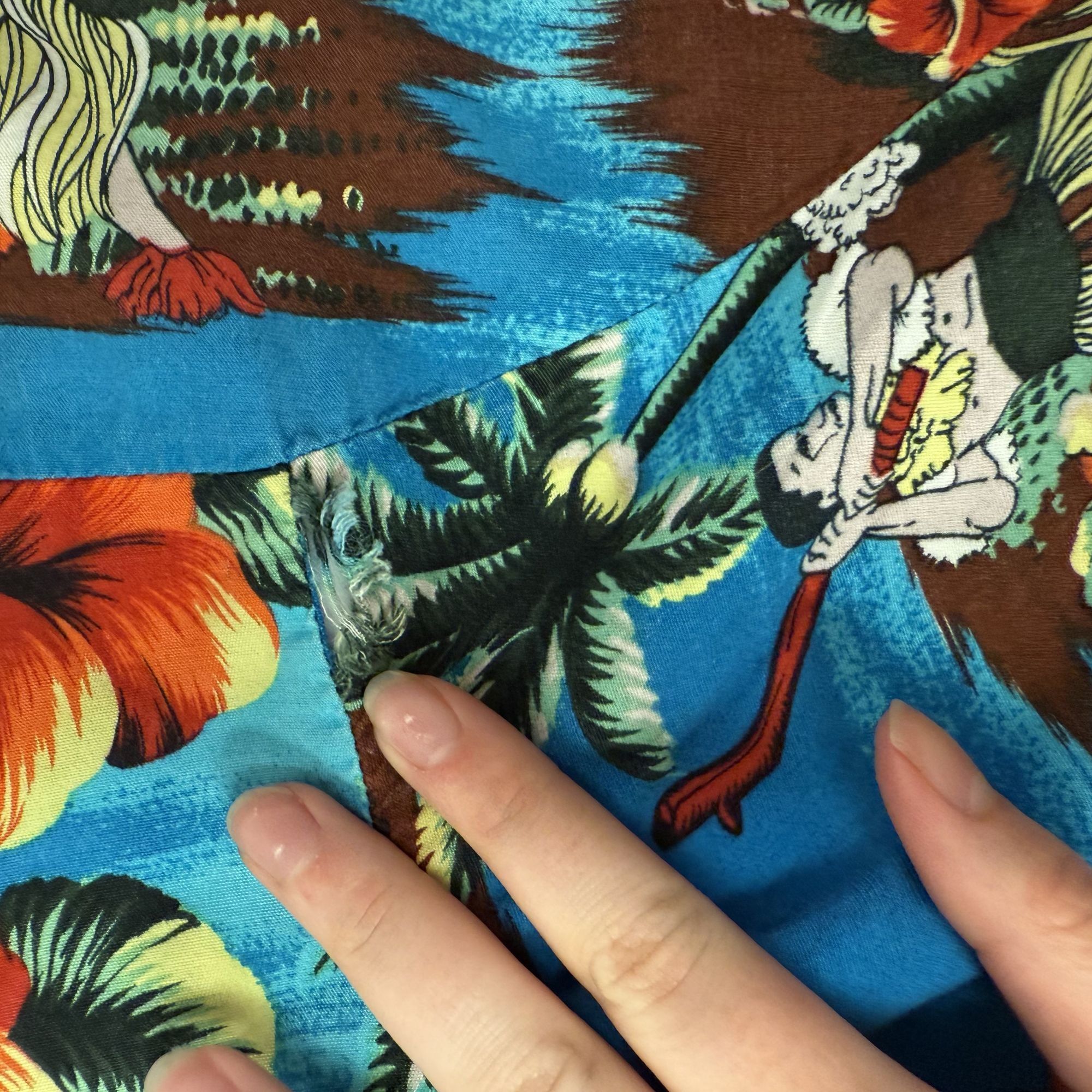 Other 2 pc LOT Vtg Wedding FIGHTING SAVAGES Floral Hawaiian Shirts Size US S / EU 44-46 / 1 - 23 Thumbnail