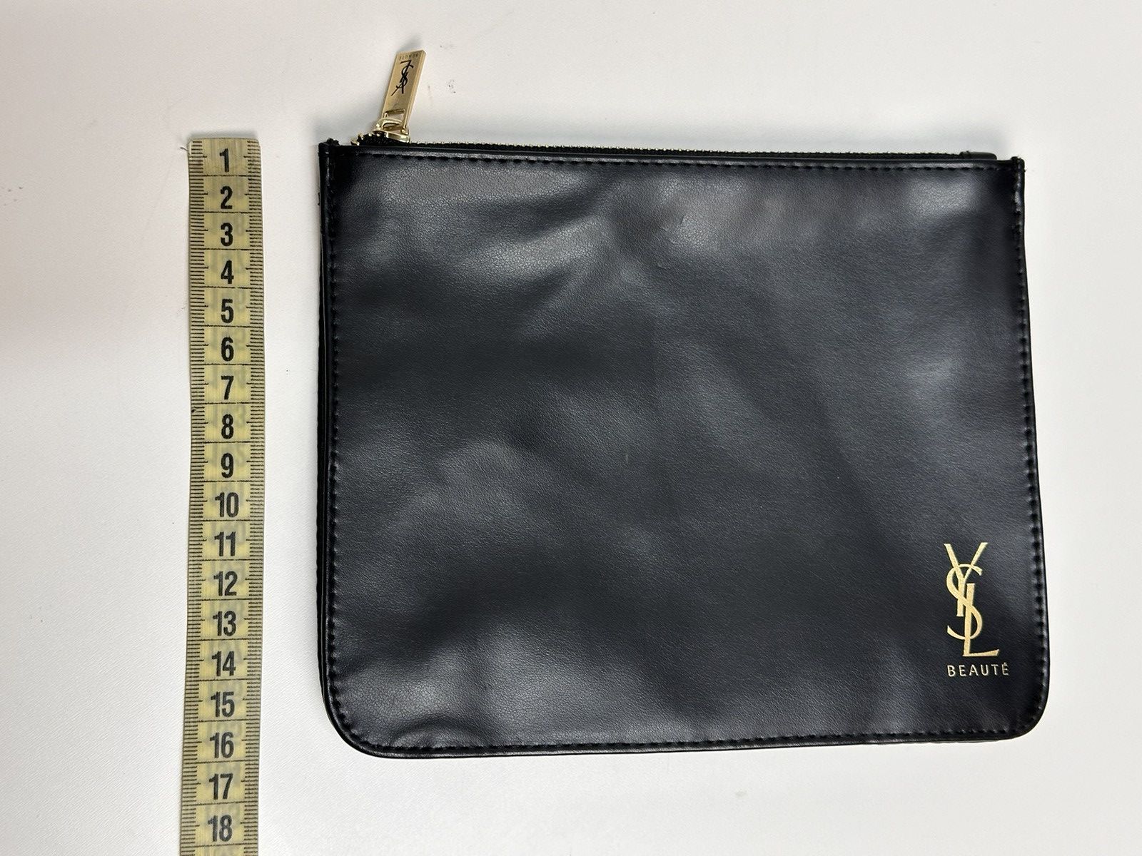 Yves Saint Laurent Yves Saint Laurent Black Leather Clutch Pouch 17x20cm Size ONE SIZE - 14 Thumbnail