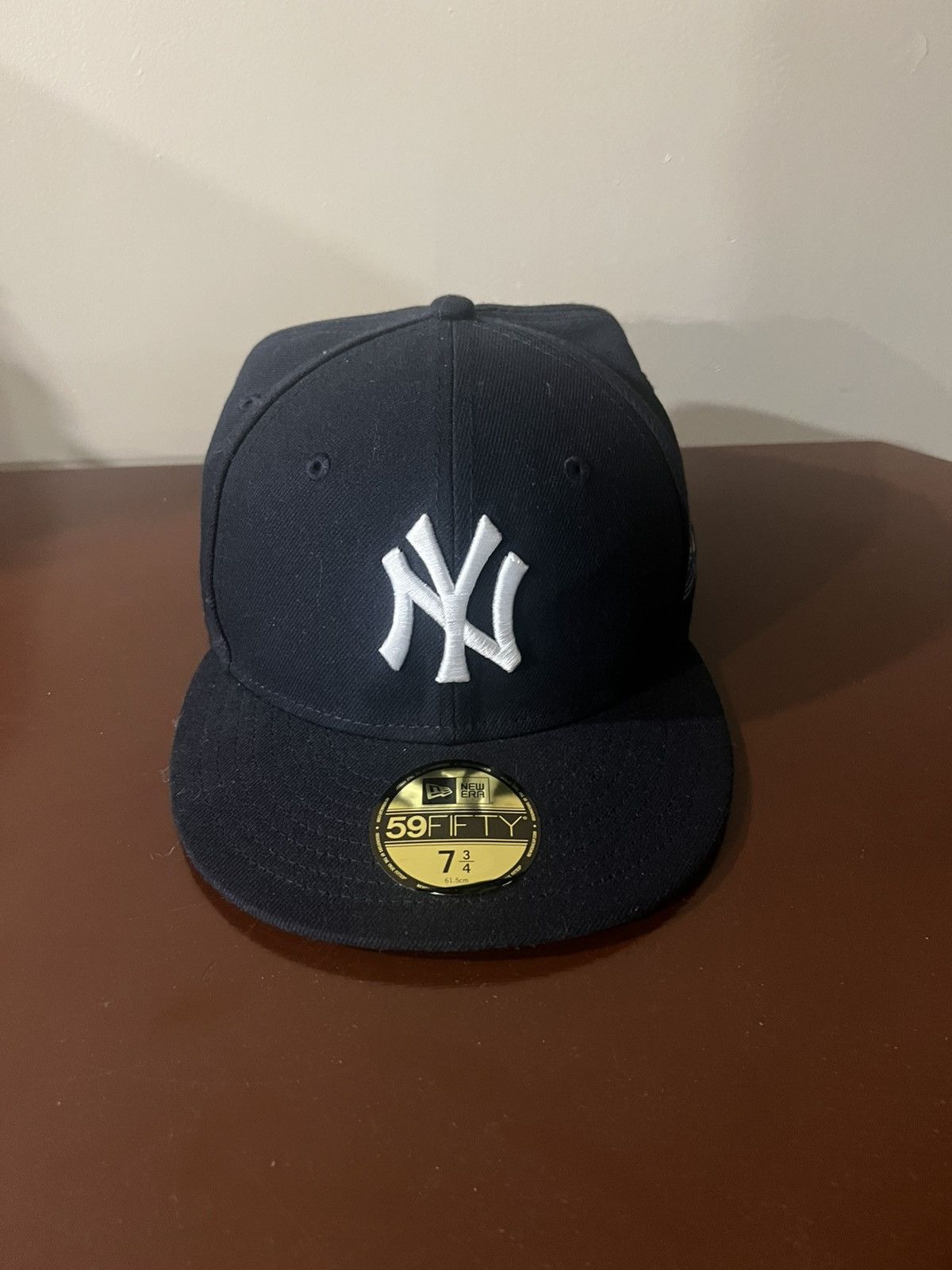 Vintage Men's New York Yankees New Era Navy World Series Fitted Hat Size ONE SIZE - 1 Thumbnail