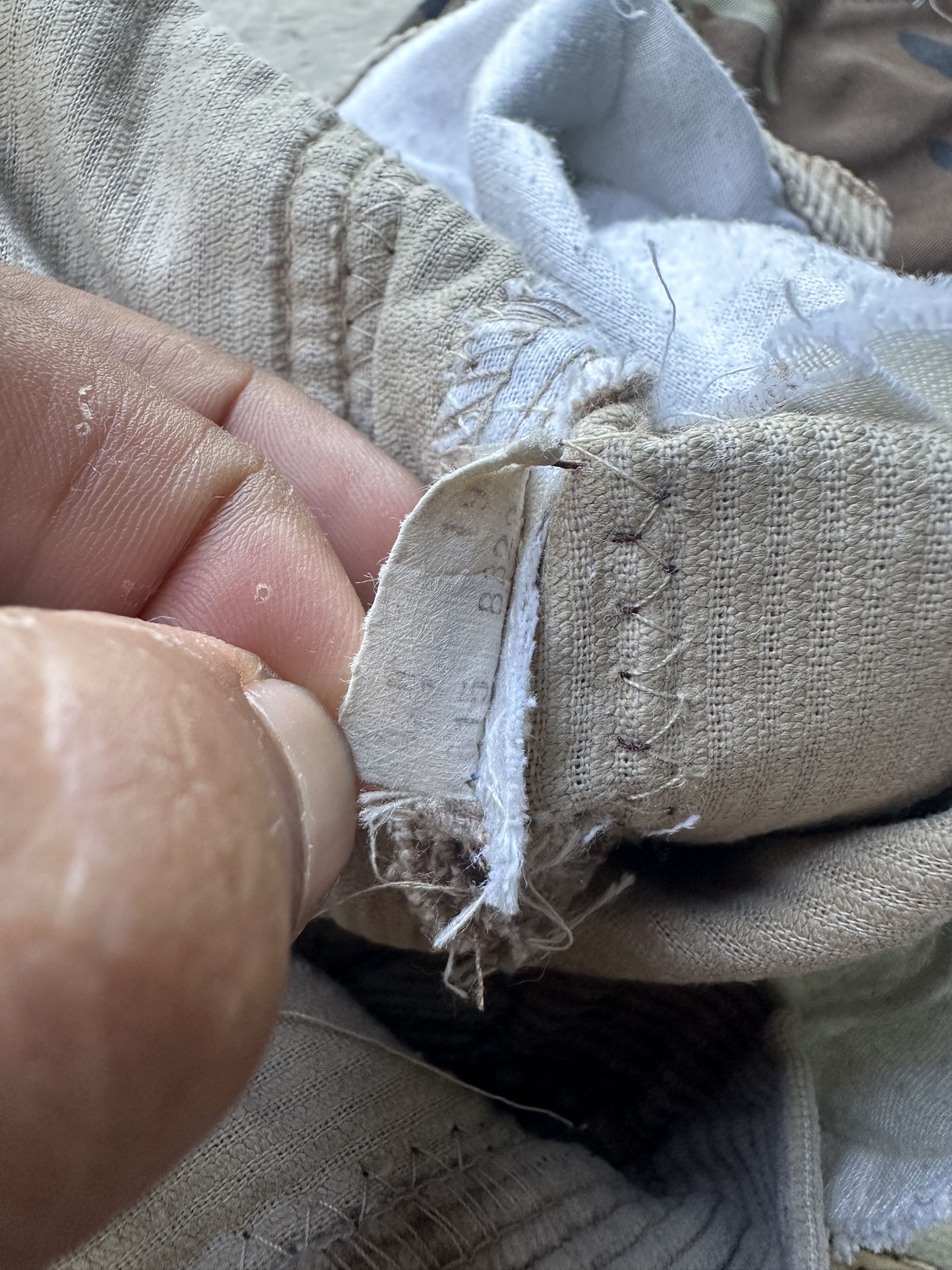 Levi's Vintage Levis 80s No 10 Reconstructed Woodland Camo Curduroy Size US 29 - 21 Thumbnail