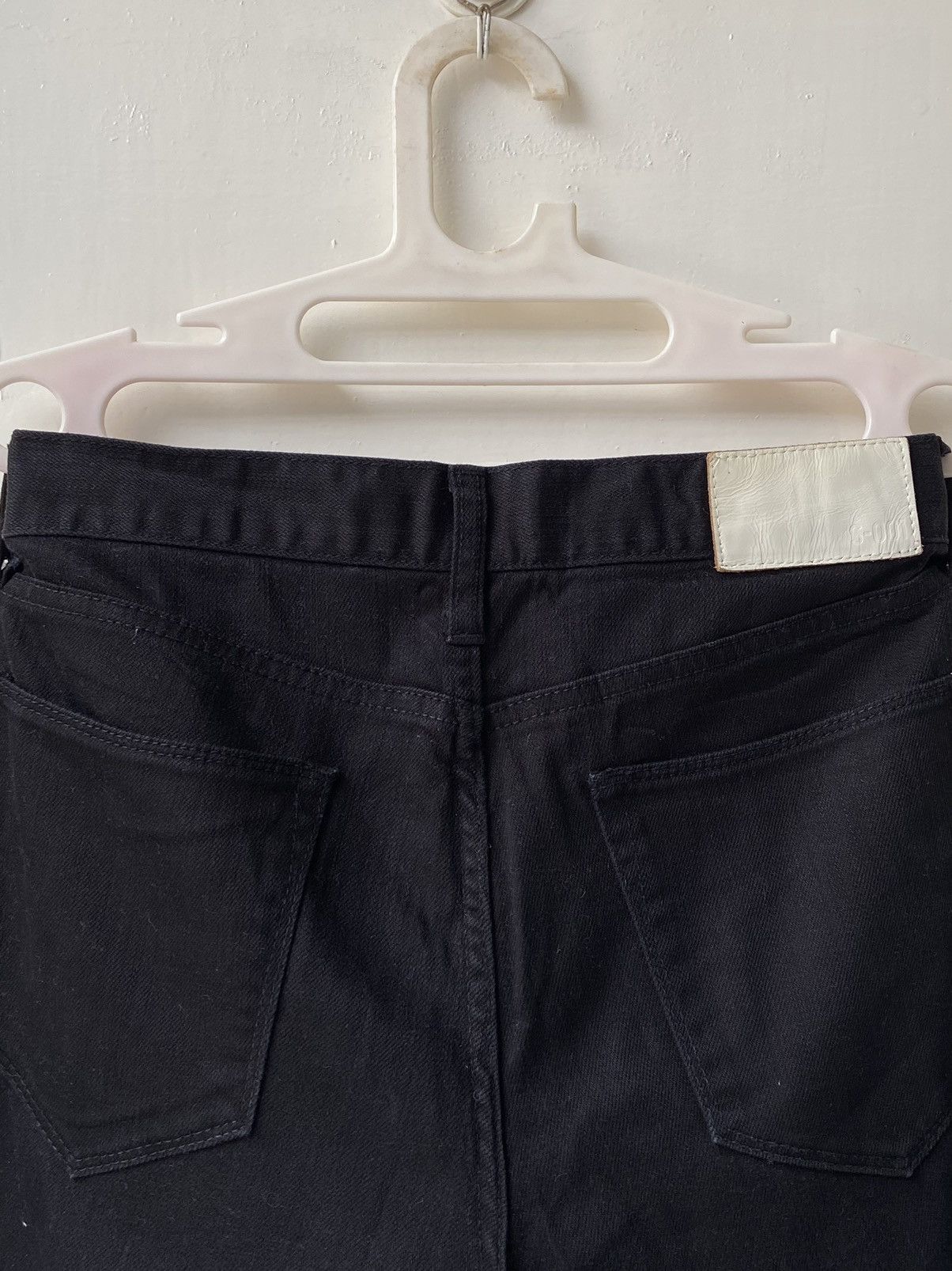 Uniqlo UNIQLO Original Basic Light Weight Black Pants Size US 31 - 16 Thumbnail