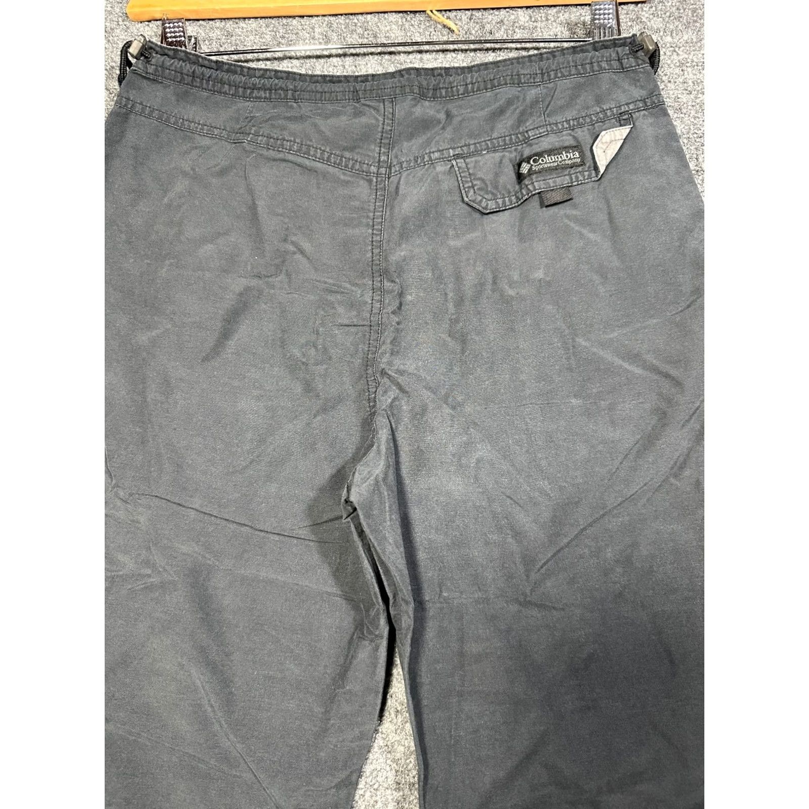 Vintage Columbia Pants Women Small Crop Cargo Faded Black Cotton Nylon Pockets Adjustabl Size 28" / US 6 / IT 42 - 6 Thumbnail