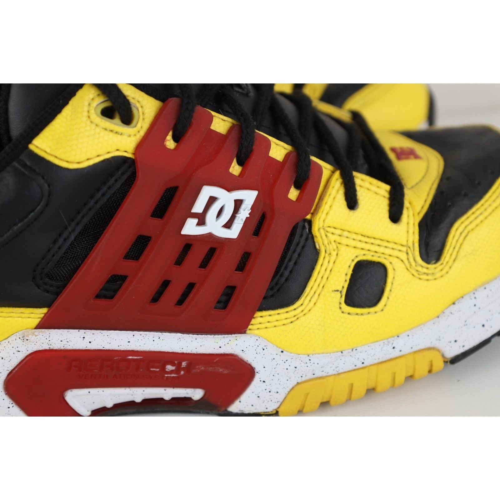 DC Vintage Y2K DC Shoes Skateboarding Aerotech Vented Shoes Size US 11 / EU 44 - 6 Thumbnail