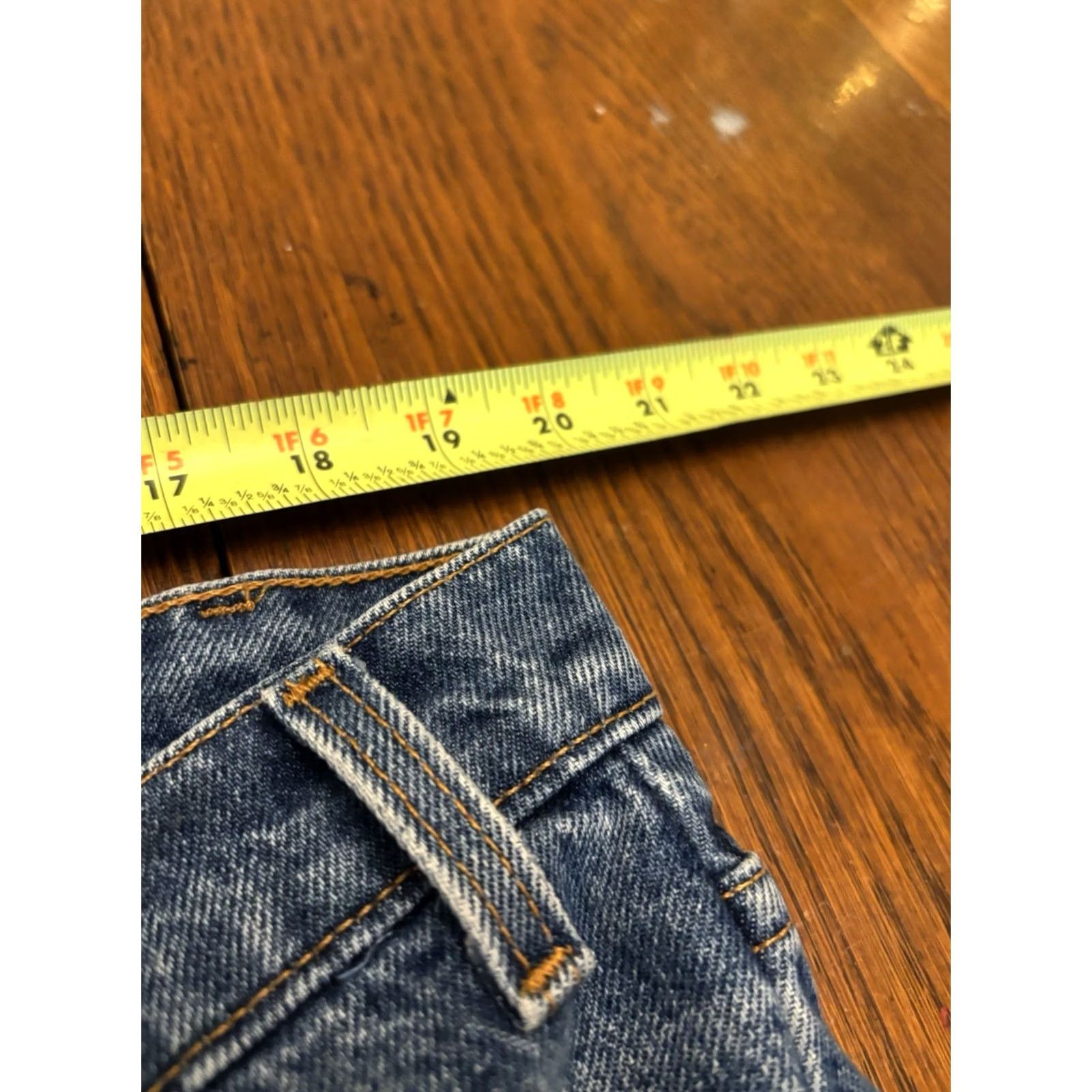 Levi's VINTAGE Levi's 505 Jeans Denim Blue Straight 38x32 Men USA Slim? Regular? (Note: This line is not allowed to introduce new adjectives.) Size US 38 / EU 54 - 3 Thumbnail
