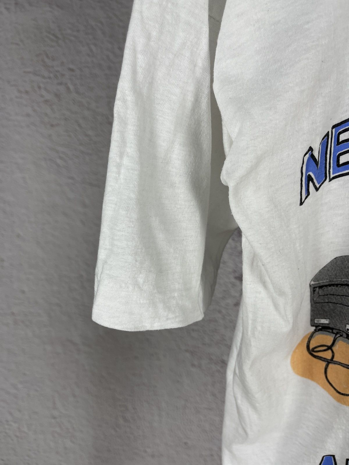 Vintage Vintage 90s Planete T-Shirt “ne me reveillez” tee shirt Size US S / EU 44-46 / 1 - 4 Thumbnail