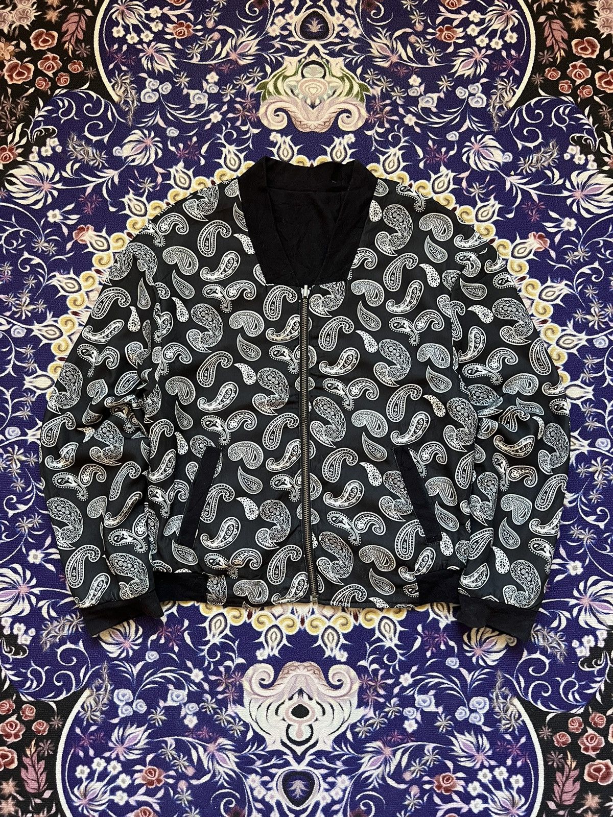MOUSSY Moussy Reversible Paisley Print Bomber Jacket Vintage Size M / US 6-8 / IT 42-44 - 1 Thumbnail