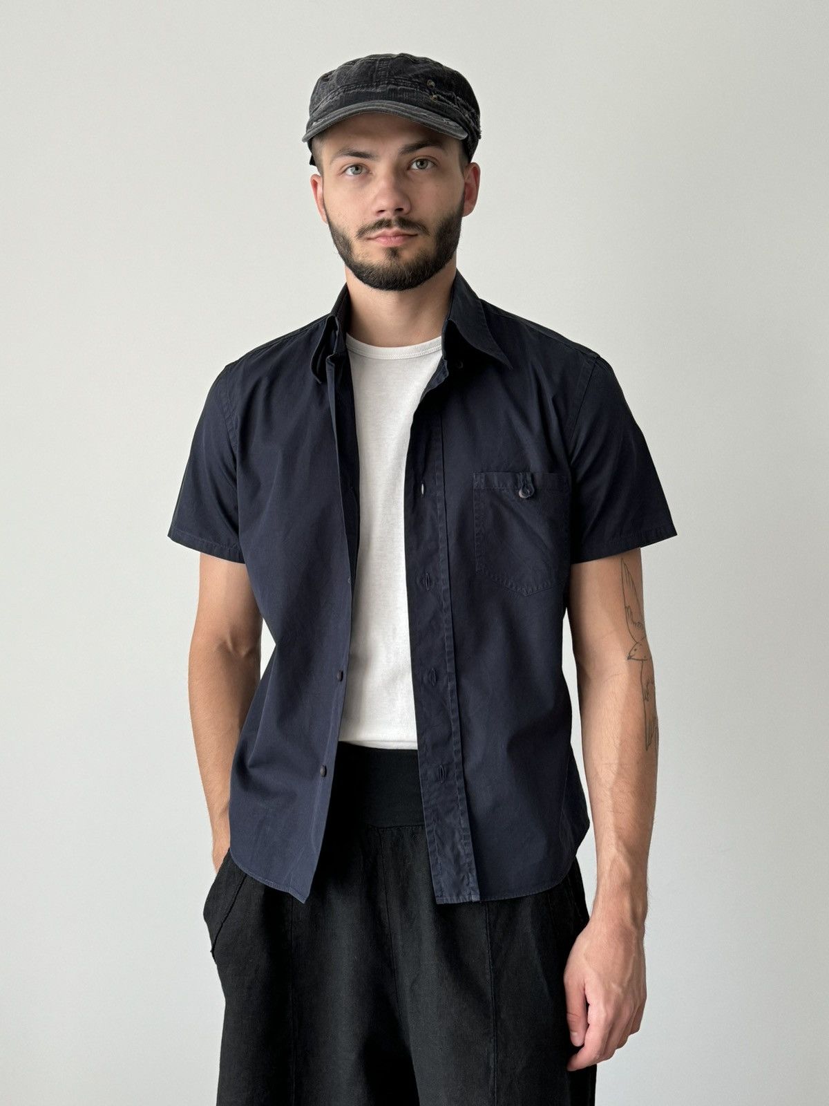 Prada Prada 2011 Pocket Short Sleeve Button Cotton Navy Shirt Size US S / EU 44-46 / 1 - 1 Thumbnail