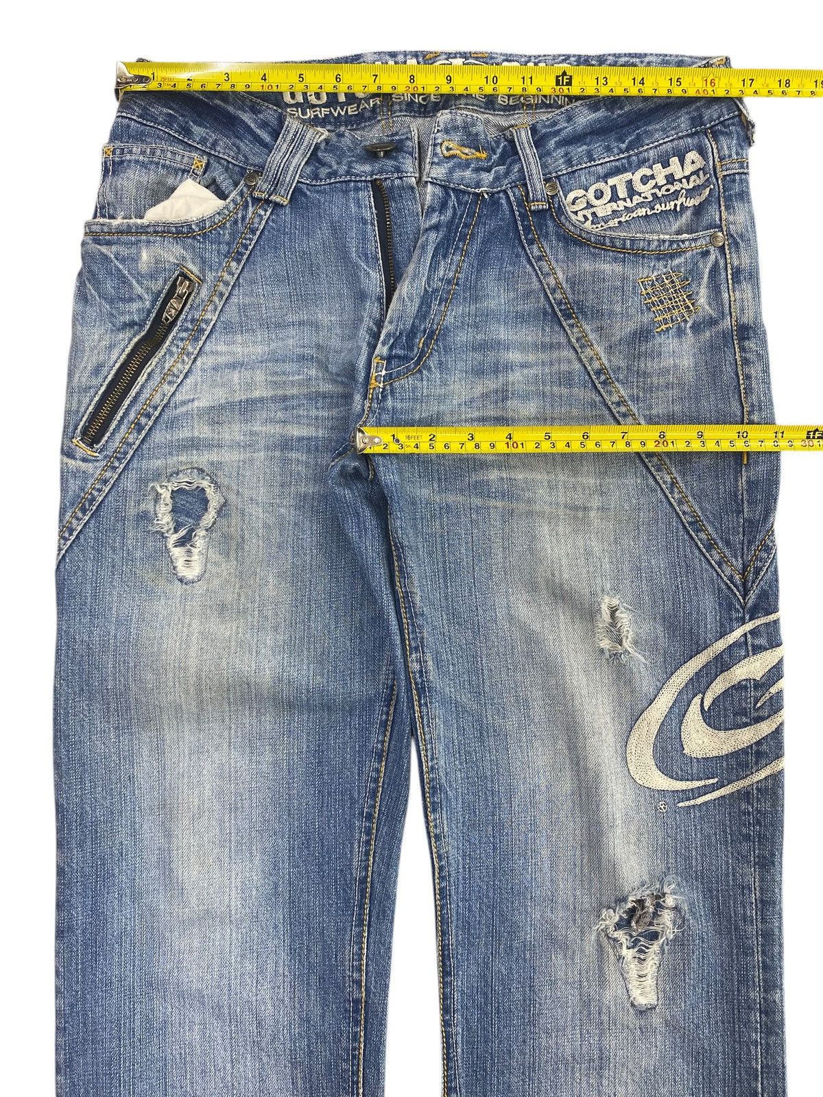 Gotcha Gotcha Faded Light Wash Style Ripped Jeans Size US 33 - 5 Thumbnail