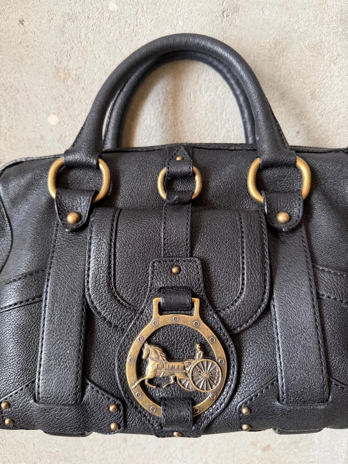 Celine Celine Horse Carriage Logo Shoulder Bag Black Size ONE SIZE - 4 Thumbnail