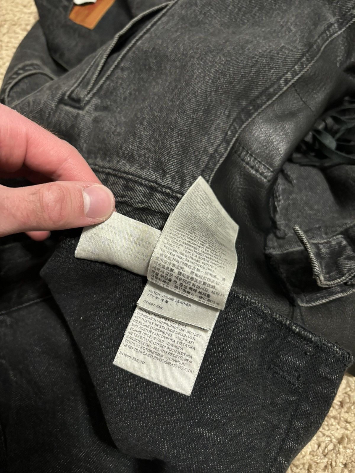 Vetements Vetements Levi’s Distressed Bovine Leather Fringe Jacket Size US XS / EU 42 / 0 - 11 Thumbnail