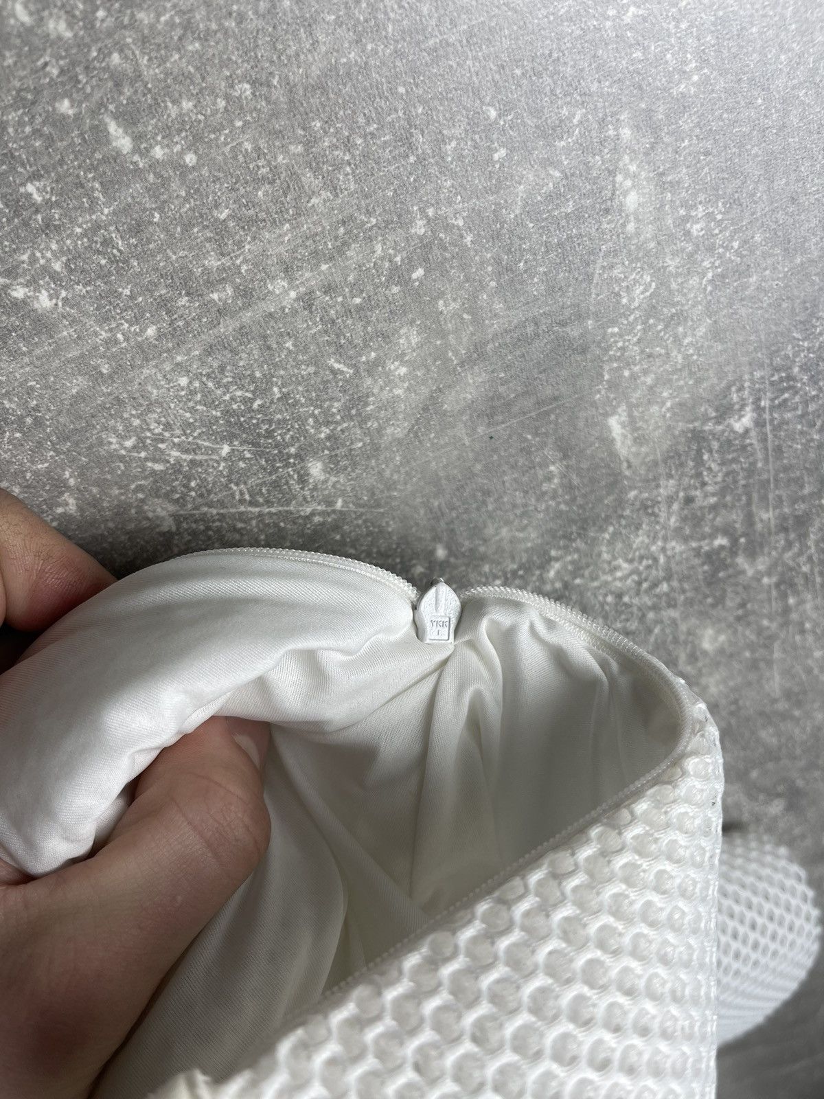 Moncler Moncler Rare White Textured Mesh Flared A Line Skirt Size 30" / US 8 / IT 44 - 12 Thumbnail