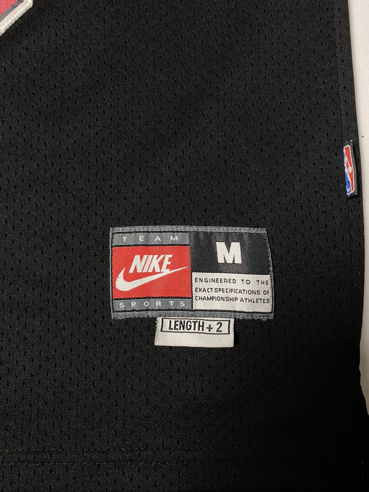 Jordan Brand × Nike × Vintage Nike Jordan 23 Vintage NBA Chicago Bulls Basketball Jersey Size US L / EU 52-54 / 3 - 5 Thumbnail
