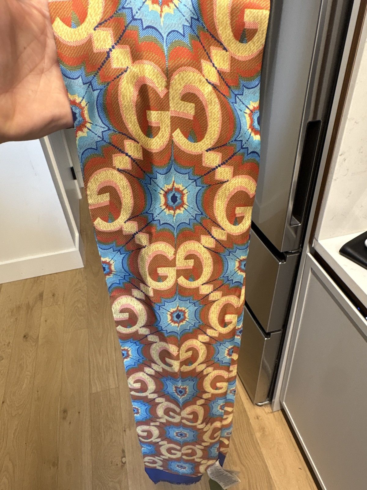 Gucci Gucci 100 scarf Size ONE SIZE - 6 Thumbnail