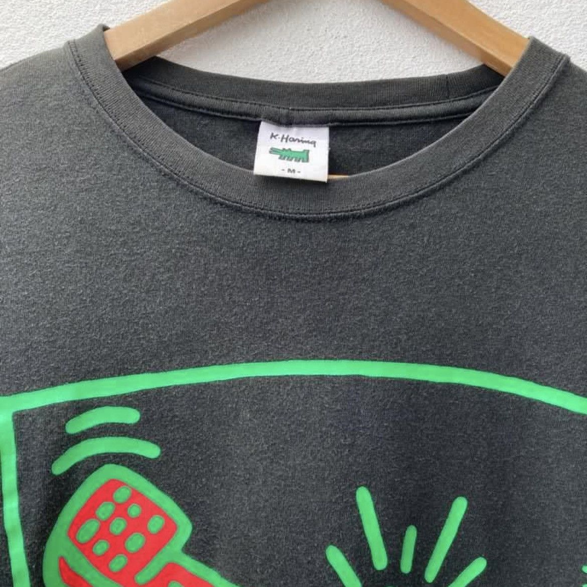 Keith Haring 🇯🇵 VINTAGE KEITH HARING POP ART TSHIRT Size US M / EU 48-50 / 2 - 5 Thumbnail