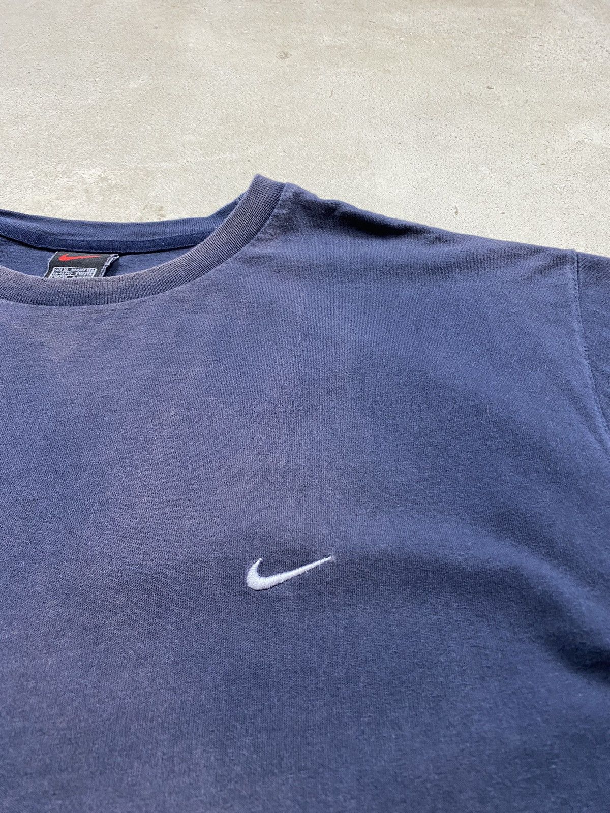 Nike Y2K 90’s Vintage Nike SunFaded Tee T Shirt Tn Zm Hype Size US XL / EU 56 / 4 - 6 Thumbnail