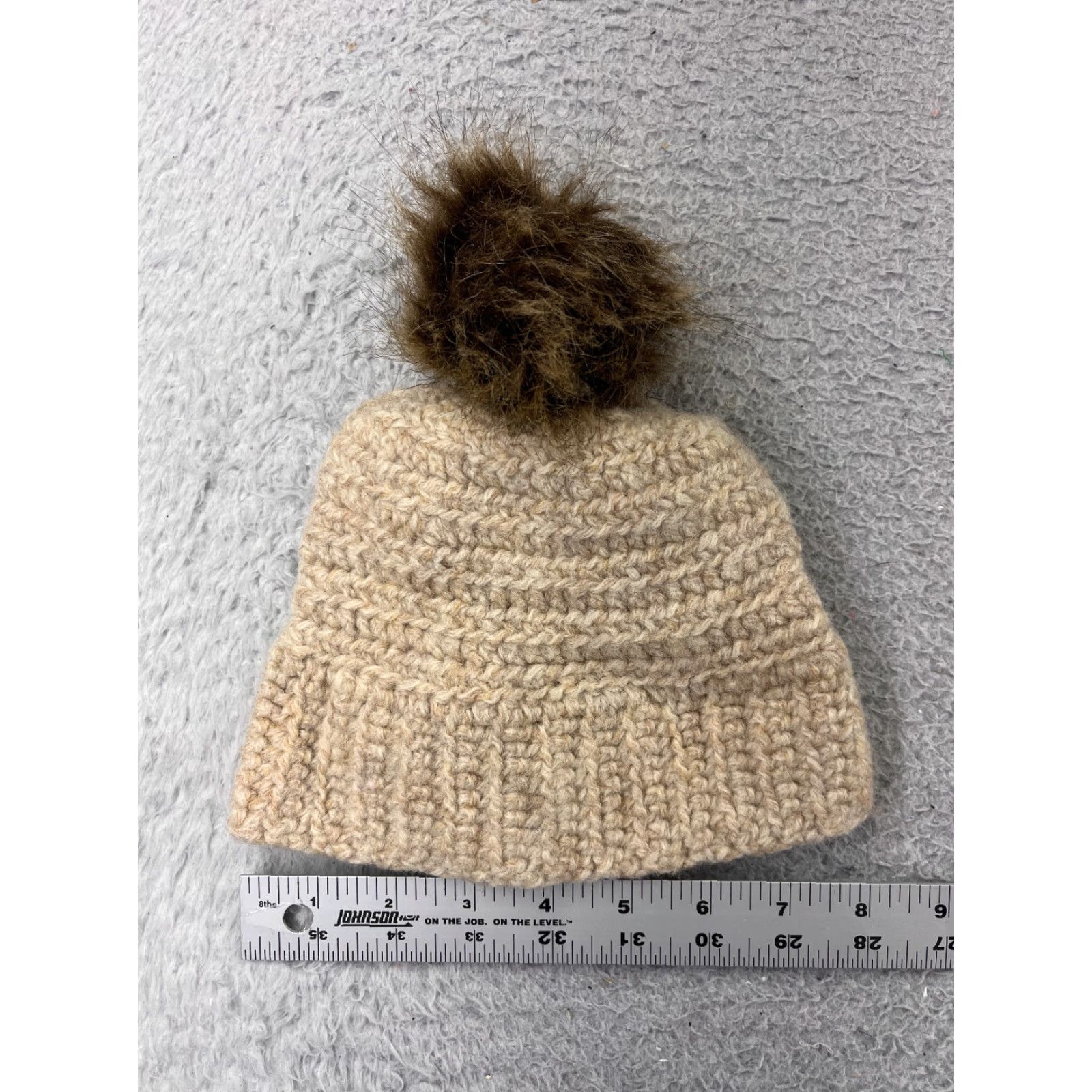 Vintage Beanie Womens One Size Ivory Knit Crochet Faux Fur Pom Acrylic Blend Hat Size ONE SIZE - 3 Thumbnail