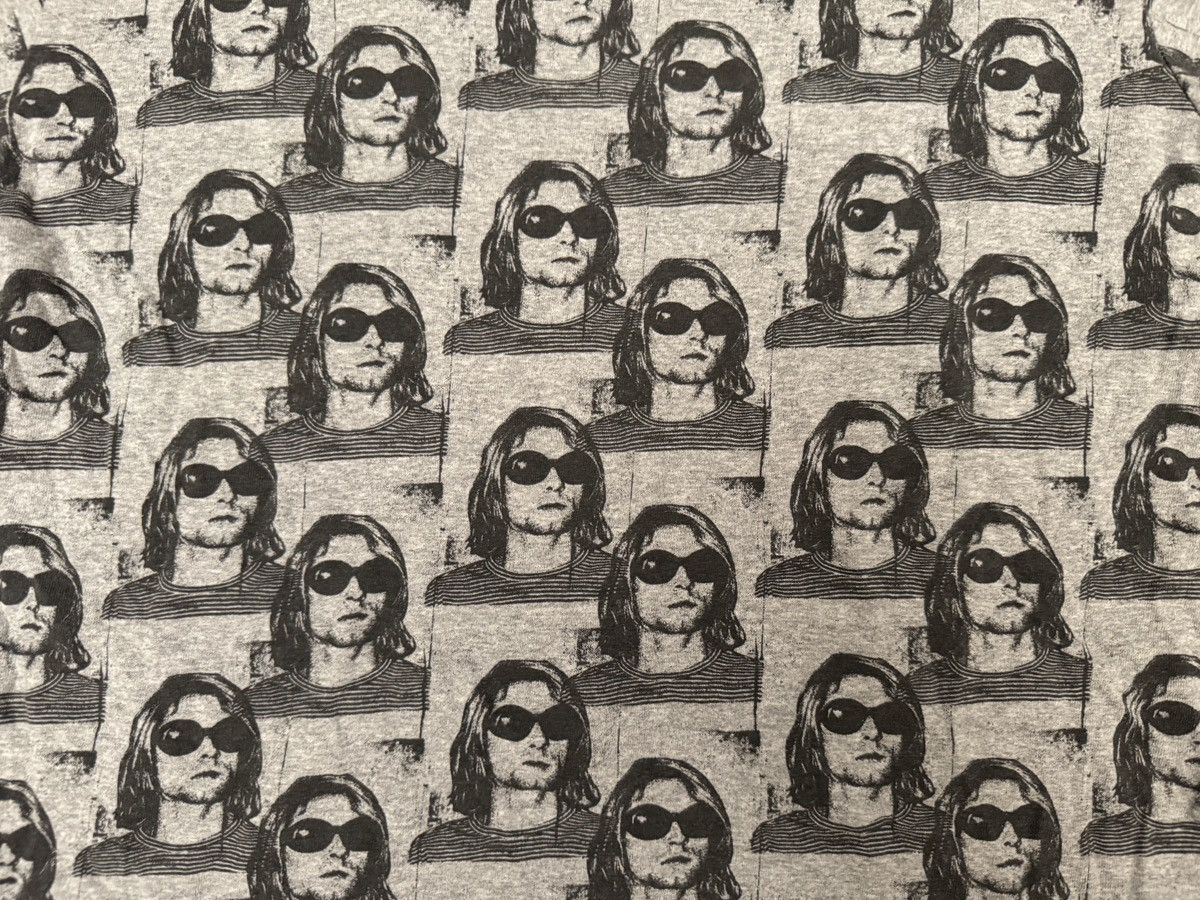 Uniqlo Nice design full print Kurt Cobain shirt Size US XL / EU 56 / 4 - 2 Thumbnail