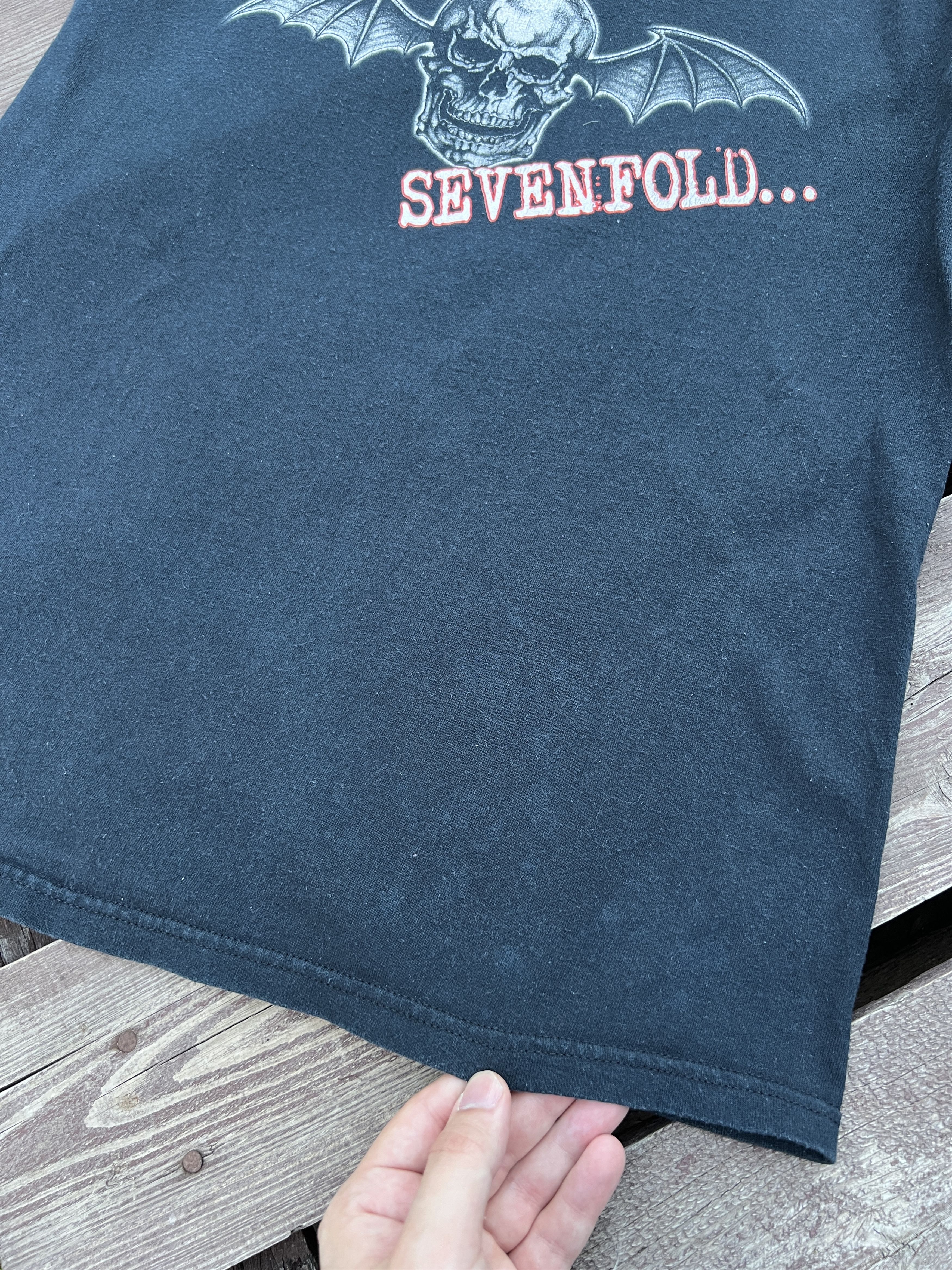 Band Tees Vintage 2000s Avenged Sevenfold Rock Band T-shirt Size US M / EU 48-50 / 2 - 15 Thumbnail