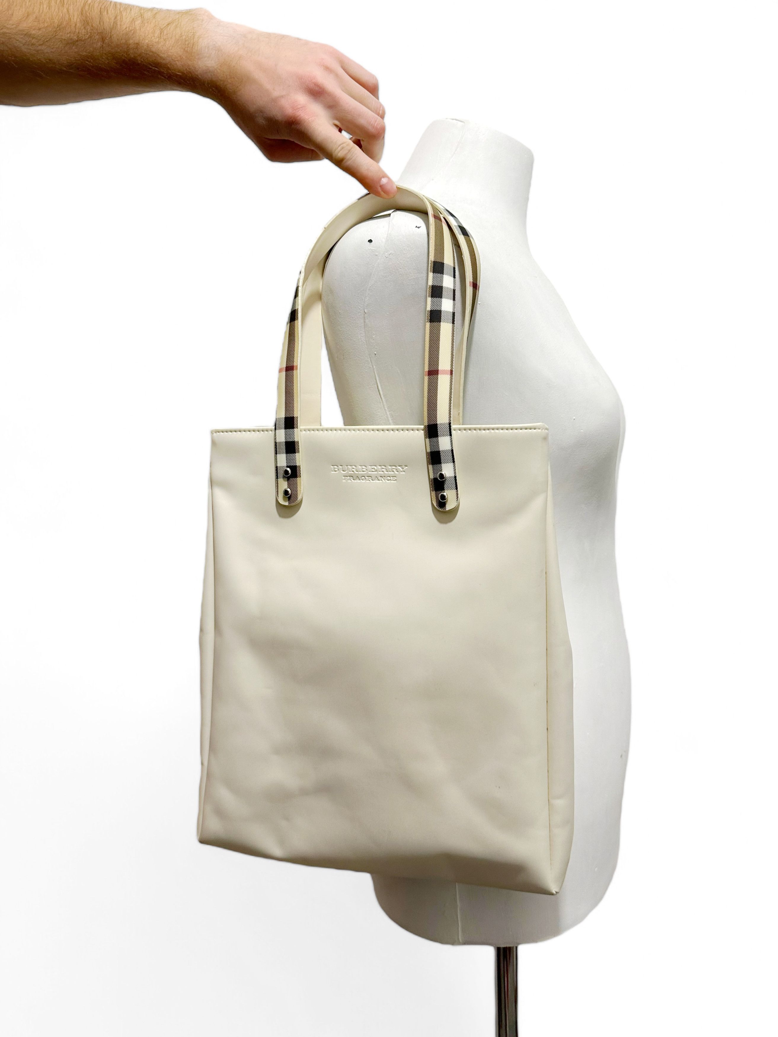 Burberry Vintage Burberry Handle Shoulder Tote Nylon Bag Size ONE SIZE - 4 Thumbnail