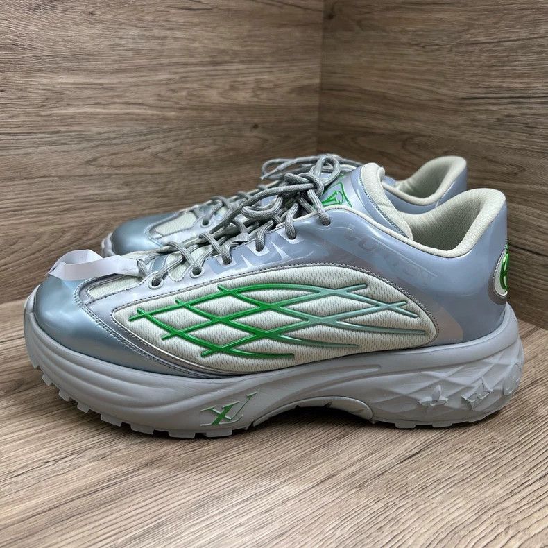 Louis Vuitton Louis Vuitton Discovery Silver Green Sneakers - dmc Size US 10.5 / EU 43-44 - 1 Thumbnail
