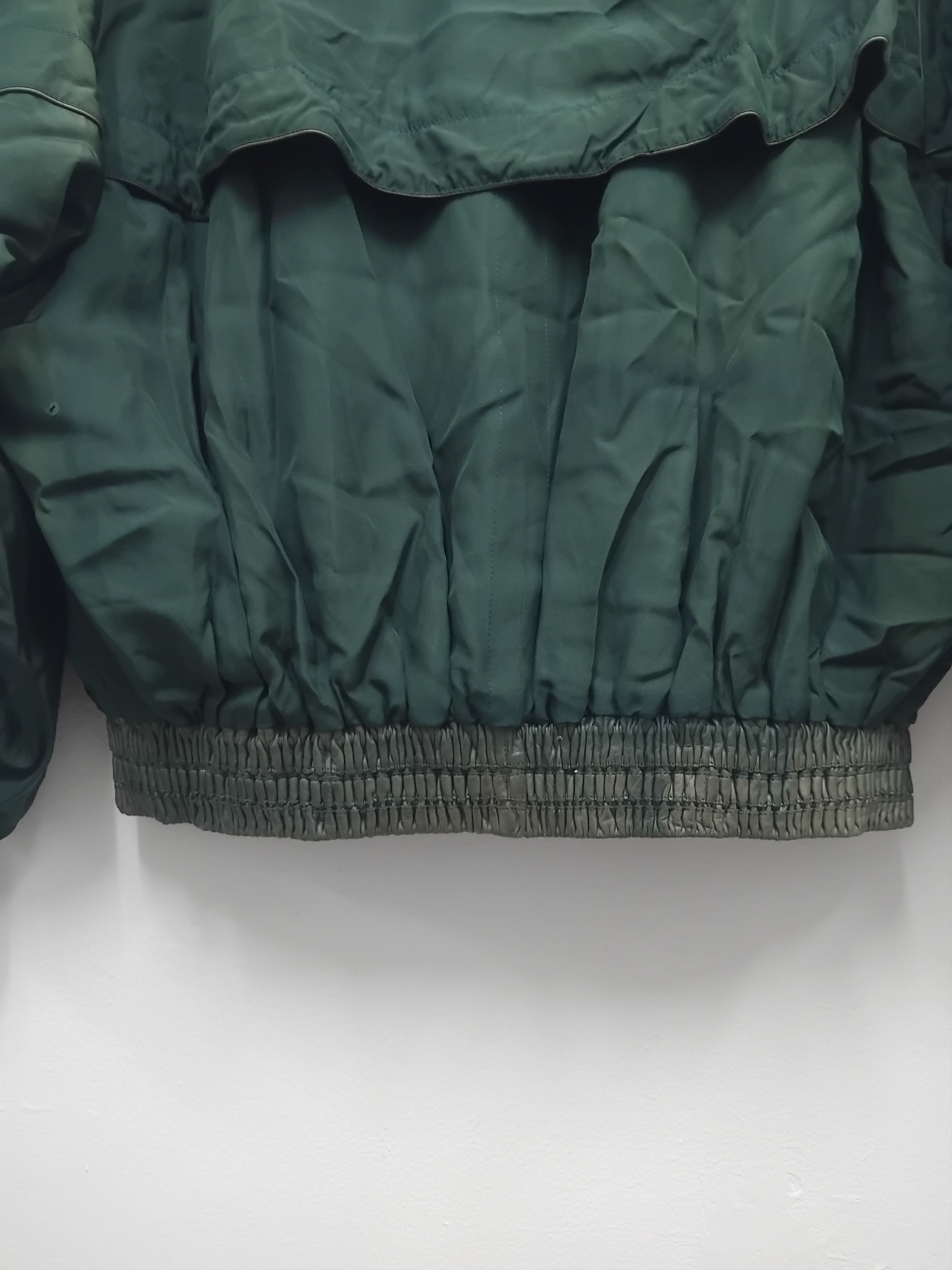 Zilli 🔥Zilli 100% silk green colour jacket Size US M / EU 48-50 / 2 - 8 Thumbnail